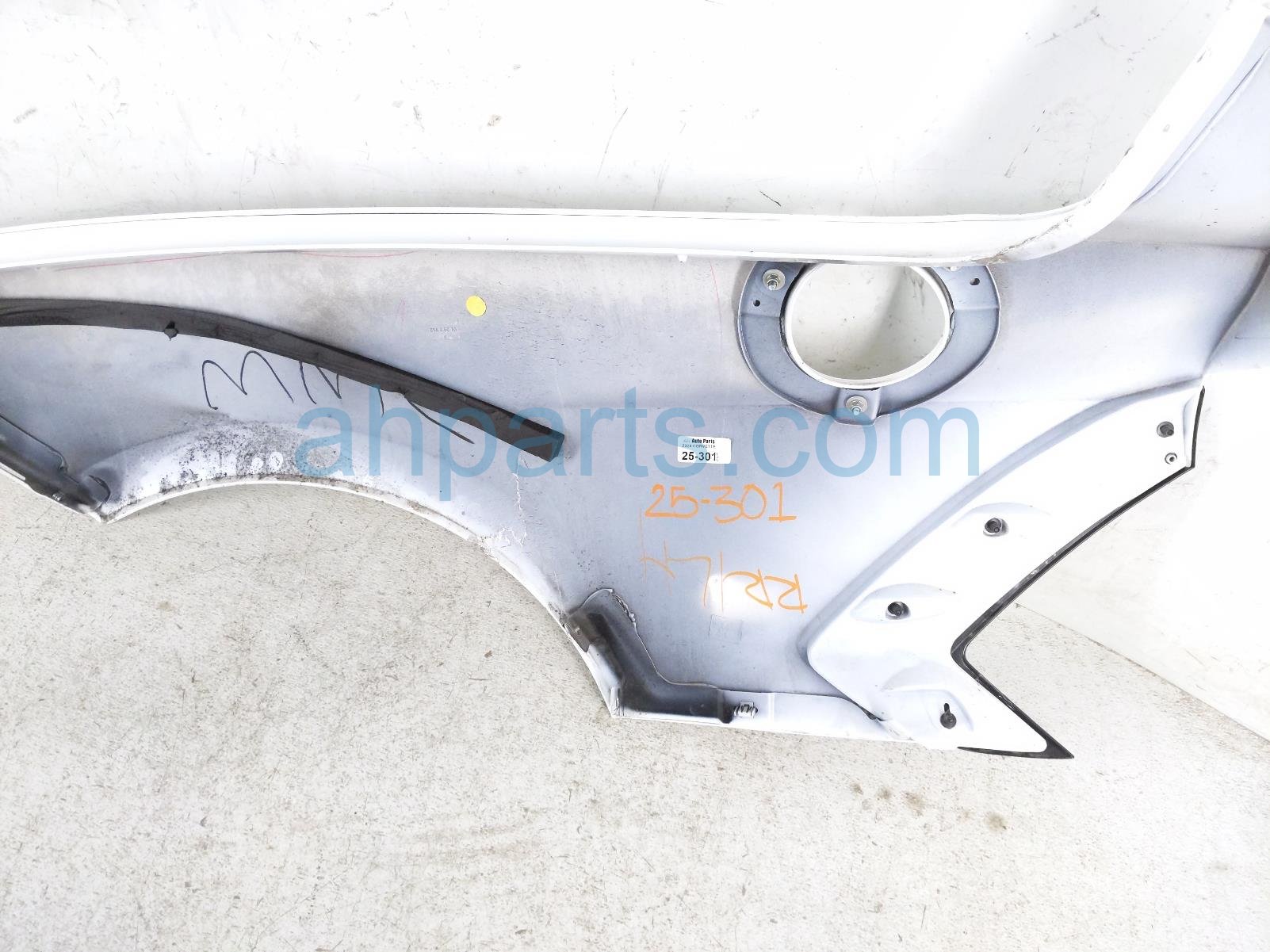 2024 Chevy Corvette Driver Quarter Panel White 87861818 Replacement 2024 Chevy Corvette Driver Quarter Panel White 87861818 Replacement thumbnail