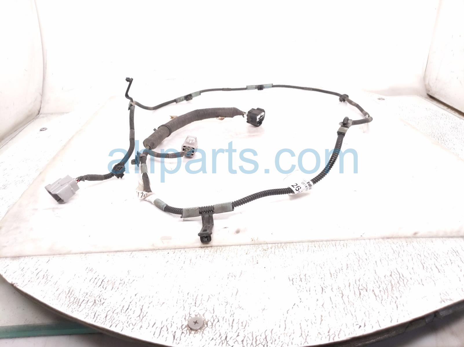 2014 Toyota Prius Engine Room Wire Harness 1.8l Hyb 82113 47110 Replacement 2014 Toyota Prius Engine Room Wire Harness 1.8l Hyb 82113 47110 Replacement thumbnail
