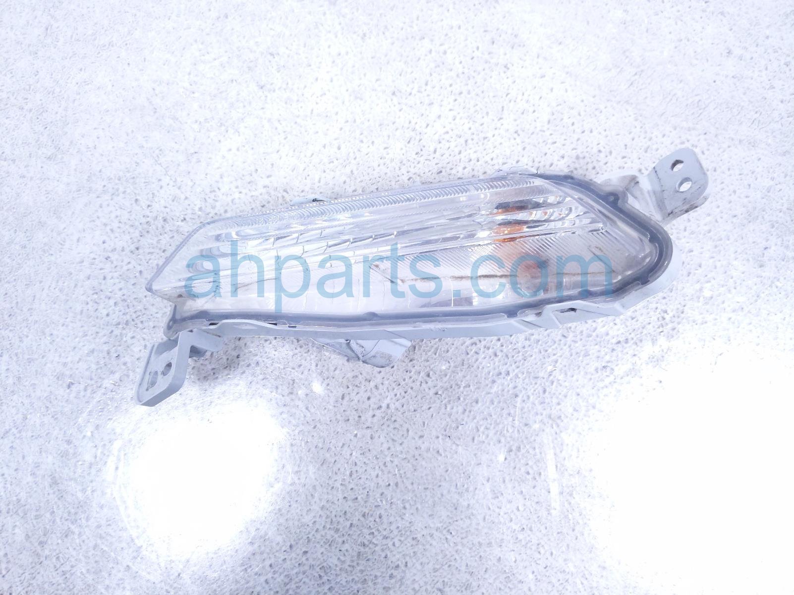 Honda RH FOG / TURN SIGNAL LAMP