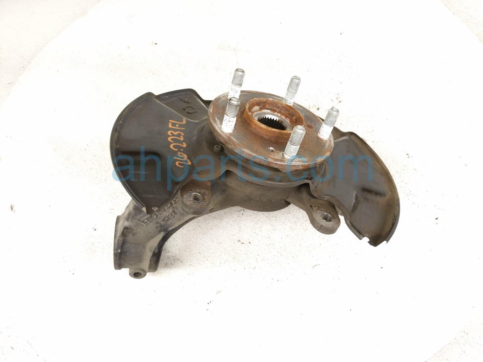 Honda FR/LH SPINDLE KNUCKLE HUB