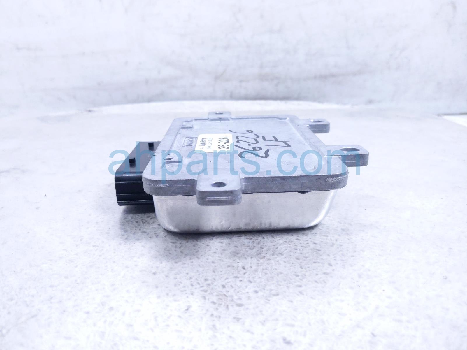 2020 Ford Explorer Transfer Case Control Module Unit L1MZ 7P238 A Replacement 2020 Ford Explorer Transfer Case Control Module Unit L1MZ 7P238 A Replacement thumbnail