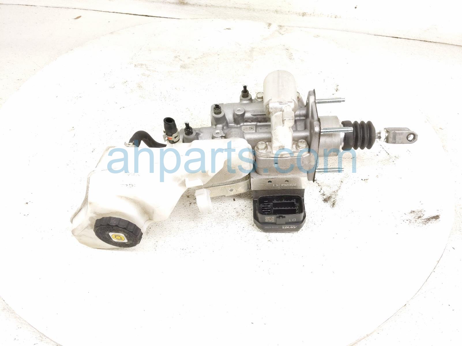 2022 Toyota Prius Power Booster Brake Master Cylinder Assy 47050 47G00 Replacement 2022 Toyota Prius Power Booster Brake Master Cylinder Assy 47050 47G00 Replacement thumbnail