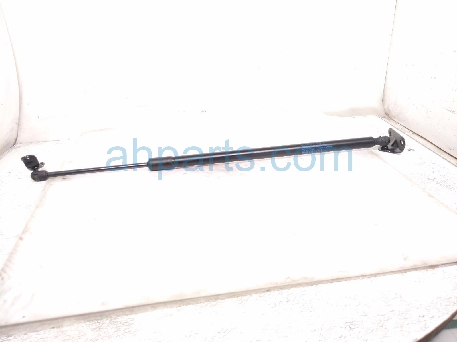 2024 Honda HR V Rear Driver Trunk Strut / Lift Cylinder 74870 3W0 305 Replacement 2024 Honda HR V Rear Driver Trunk Strut / Lift Cylinder 74870 3W0 305 Replacement thumbnail