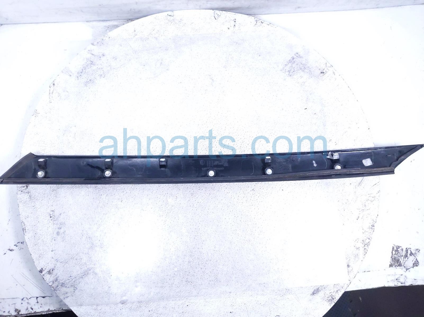 2020 Ford Explorer Driver Windshield Pillar Trim Molding LB5Z 7803145 AB Replacement 2020 Ford Explorer Driver Windshield Pillar Trim Molding LB5Z 7803145 AB Replacement thumbnail