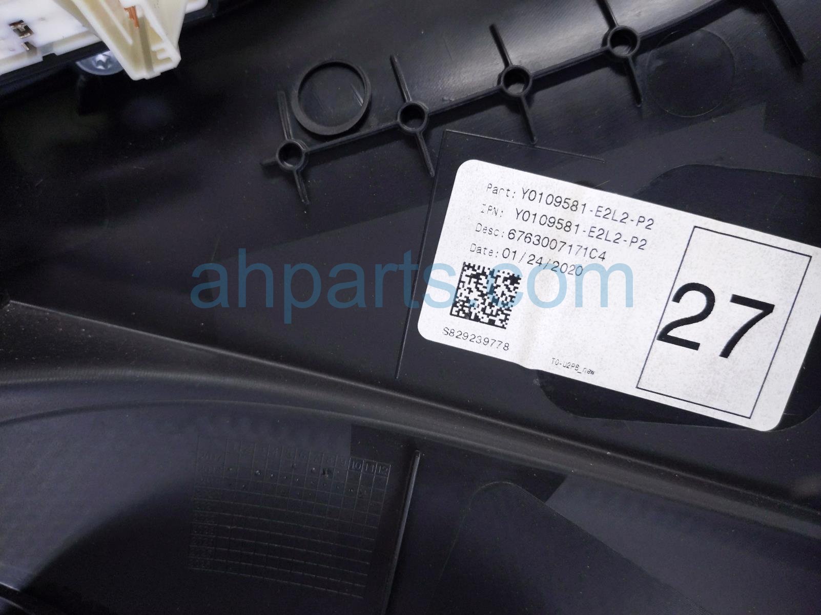 2020 Toyota Avalon Liner Rear Passenger Inside Door Trim Panel Black 67030 07022 C7 Replacement 2020 Toyota Avalon Liner Rear Passenger Inside Door Trim Panel Black 67030 07022 C7 Replacement thumbnail