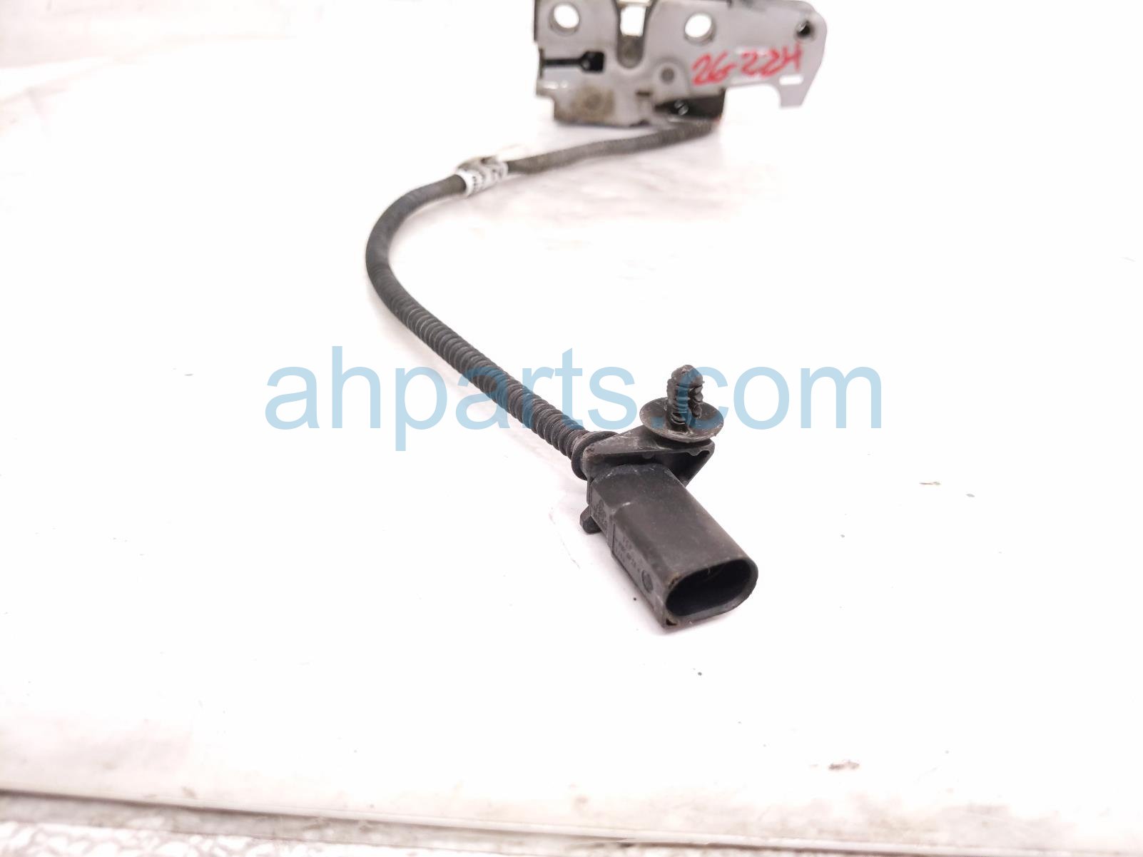 2011 Porsche Panamera Hood Lock / Latch Assy PAB 823 509 Replacement 2011 Porsche Panamera Hood Lock / Latch Assy PAB 823 509 Replacement thumbnail