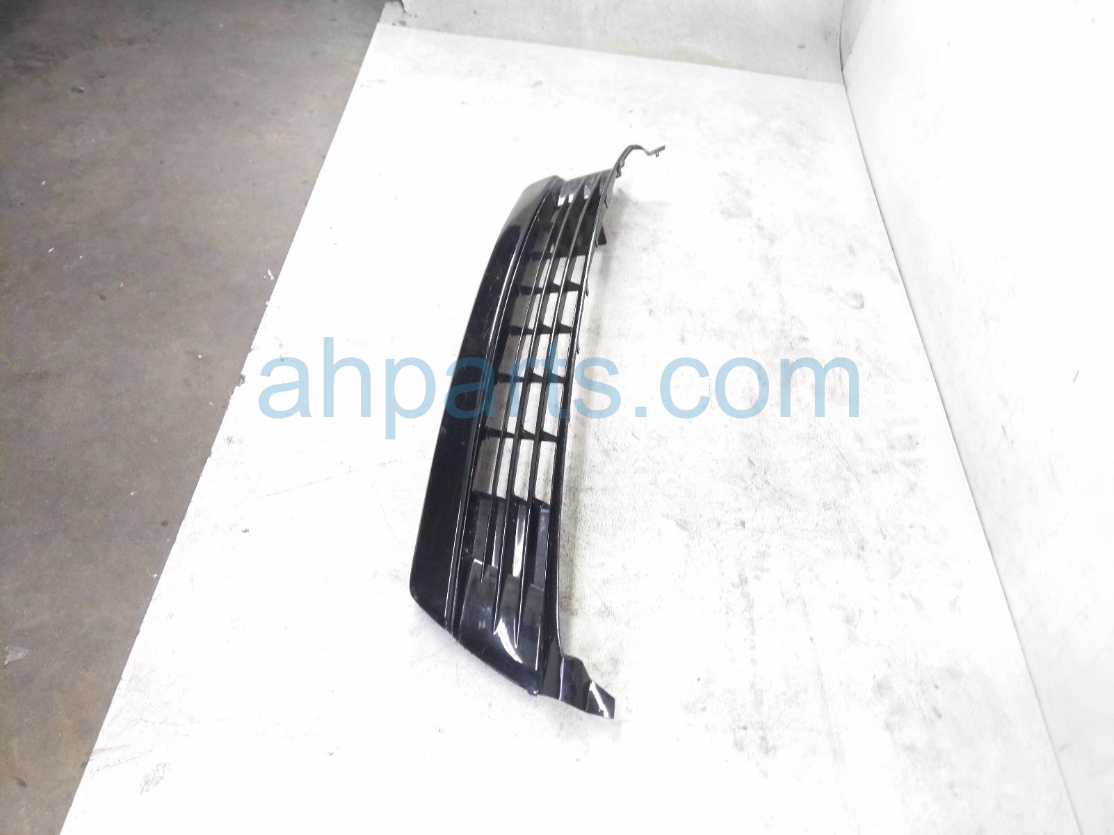 2022 Honda Passport Front Lower Bumper Grille Afmkt Replacement 2022 Honda Passport Front Lower Bumper Grille Afmkt Replacement thumbnail