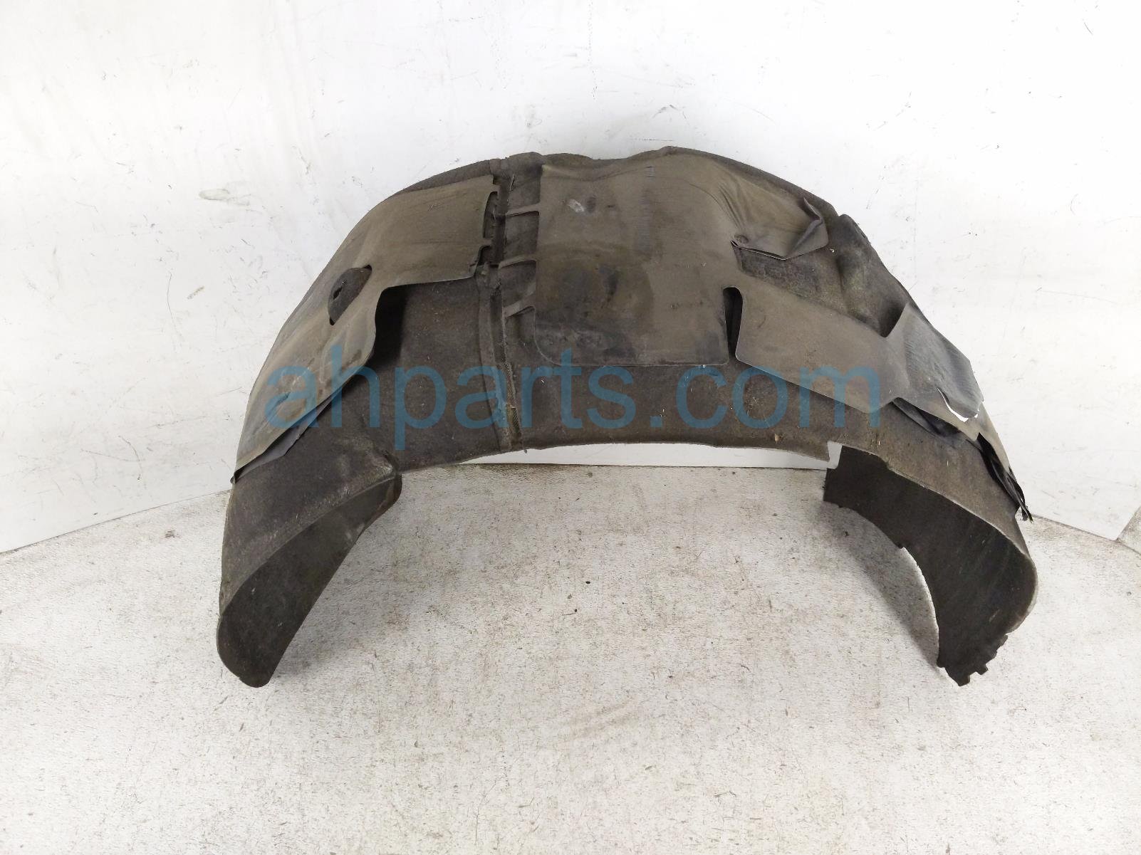2011 Porsche Panamera Rear Passenger Inner Fender Liner 970 504 134 04 Replacement 2011 Porsche Panamera Rear Passenger Inner Fender Liner 970 504 134 04 Replacement thumbnail