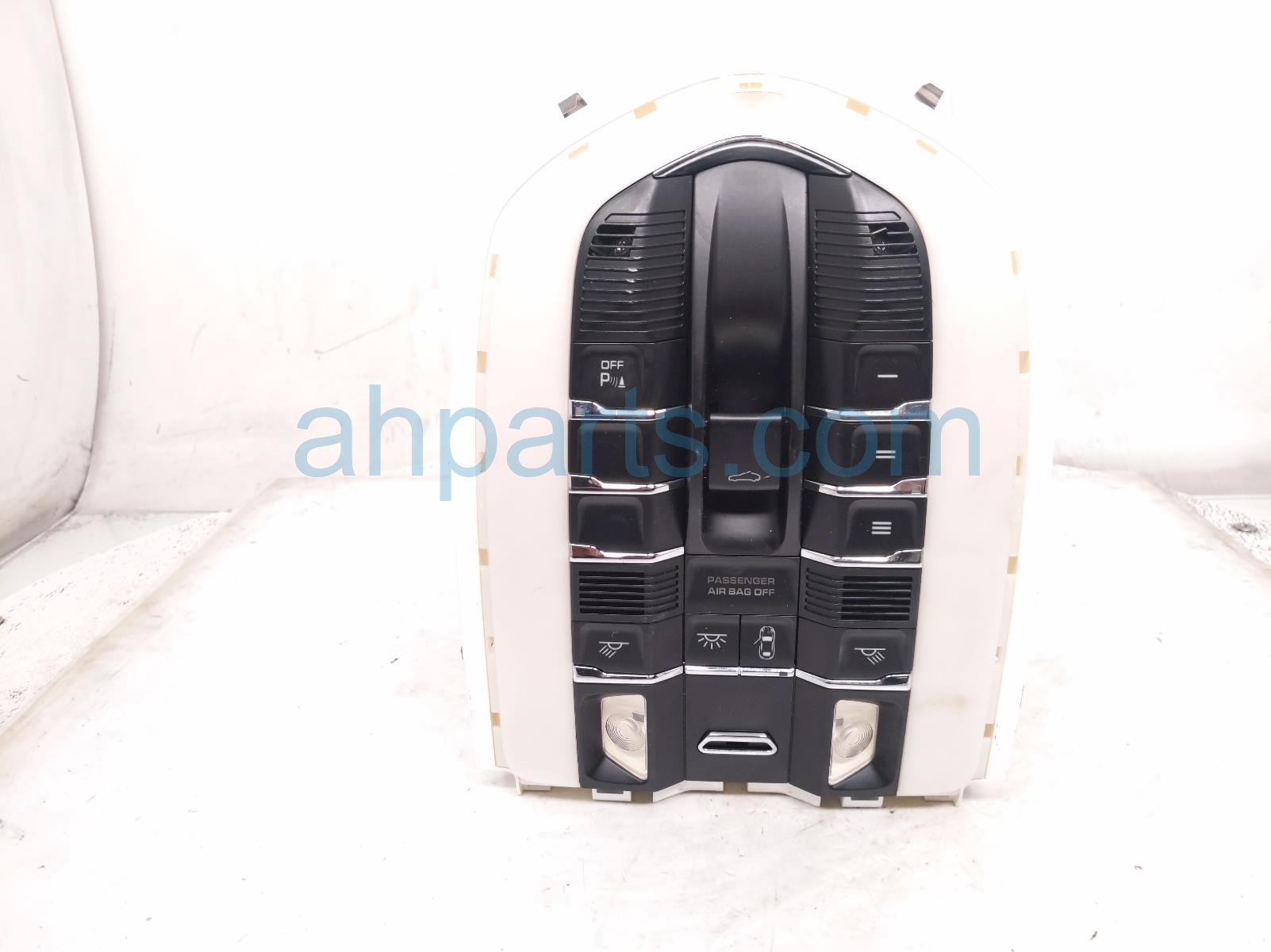 2011 Porsche Panamera Overhead Console / Map Light Tan 7PP 868 404 QH Replacement 2011 Porsche Panamera Overhead Console / Map Light Tan 7PP 868 404 QH Replacement thumbnail