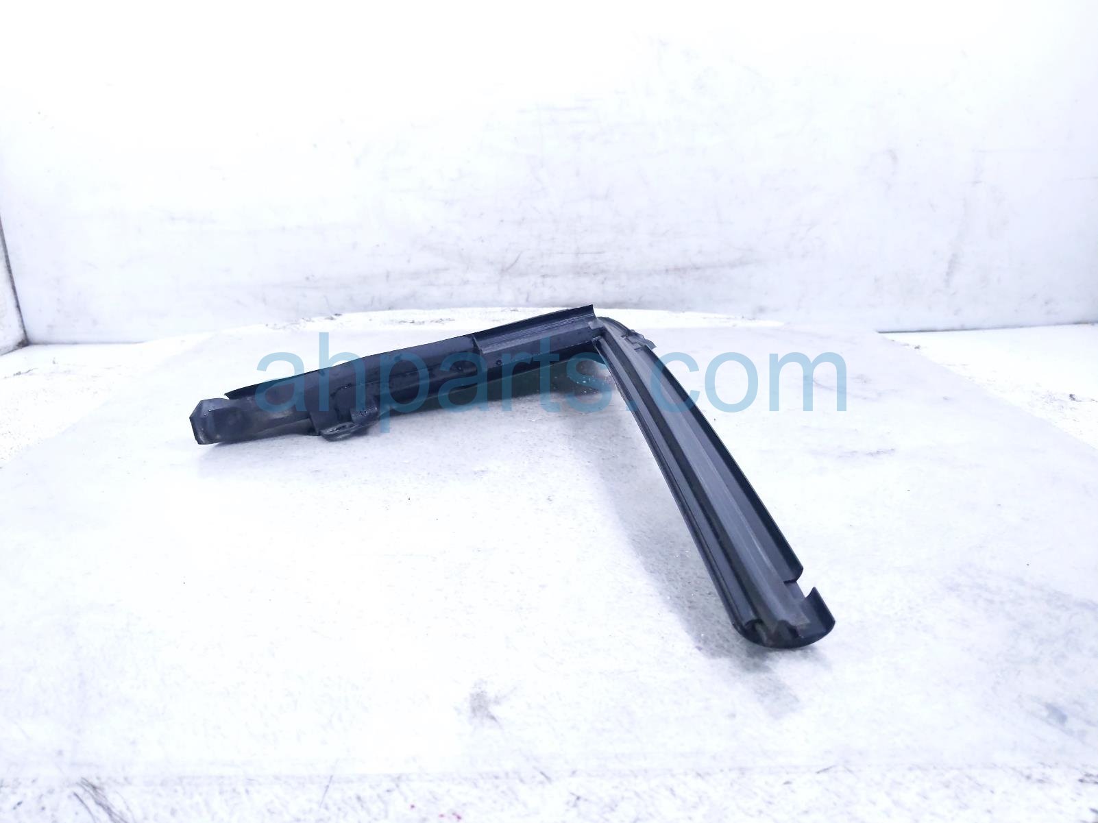 2011 Porsche Panamera Windows / Front Driver Door Vent Glass Window 970 542 311 08 Replacement 2011 Porsche Panamera Windows / Front Driver Door Vent Glass Window 970 542 311 08 Replacement thumbnail