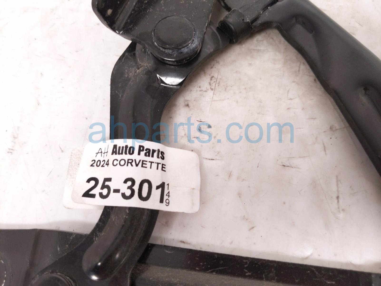 2024 Chevy Corvette Driver Hood Hinge Black 84646652 Replacement 2024 Chevy Corvette Driver Hood Hinge Black 84646652 Replacement thumbnail
