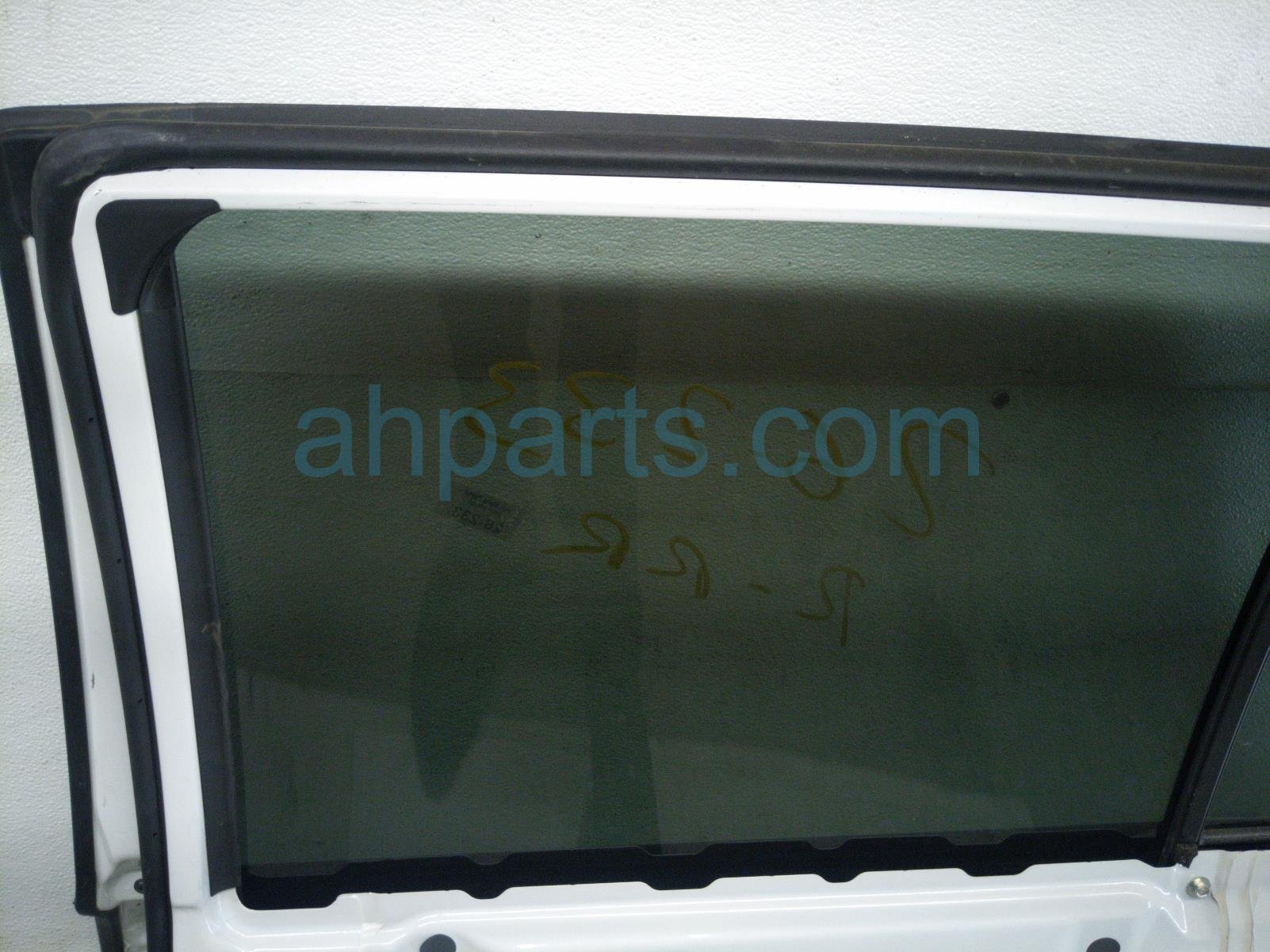 2020 Honda Pilot Rear Passenger Door White No Inside Trim* 67510 TG7 A01ZZ Replacement 2020 Honda Pilot Rear Passenger Door White No Inside Trim* 67510 TG7 A01ZZ Replacement thumbnail