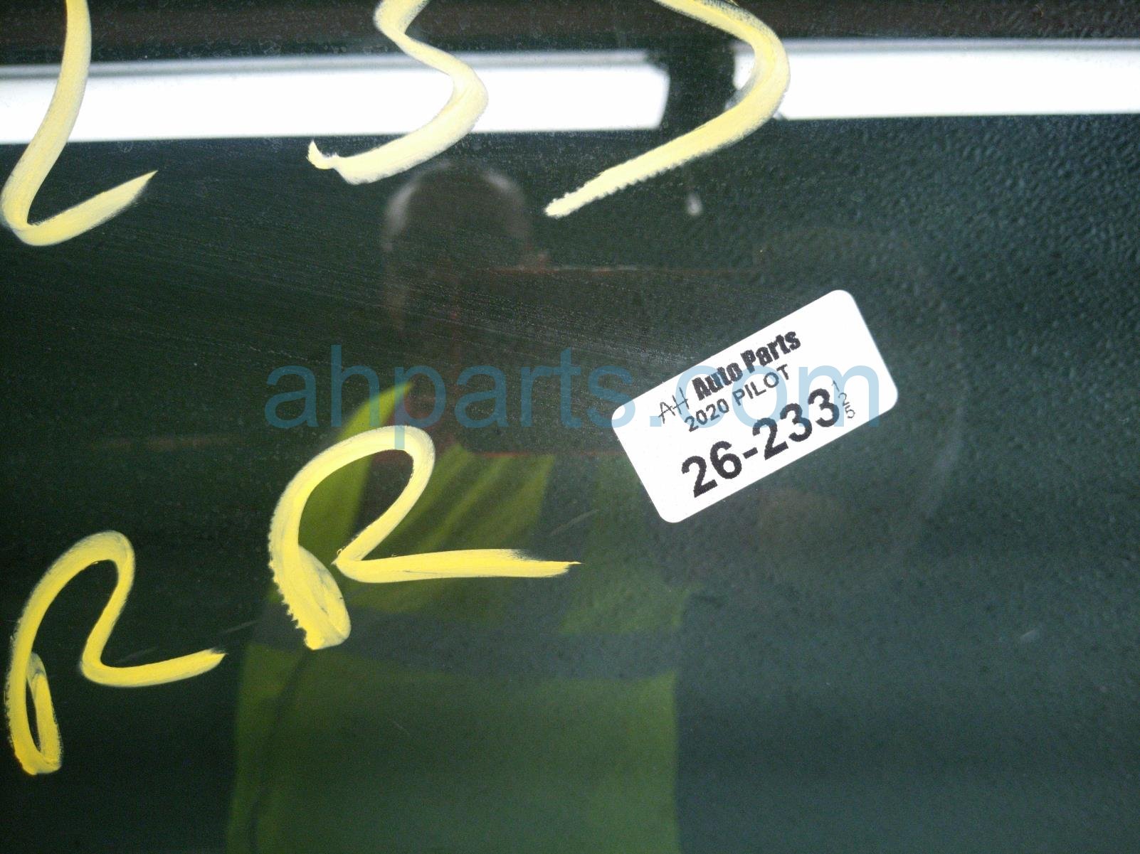 2020 Honda Pilot Rear Passenger Door White No Inside Trim* 67510 TG7 A01ZZ Replacement 2020 Honda Pilot Rear Passenger Door White No Inside Trim* 67510 TG7 A01ZZ Replacement thumbnail