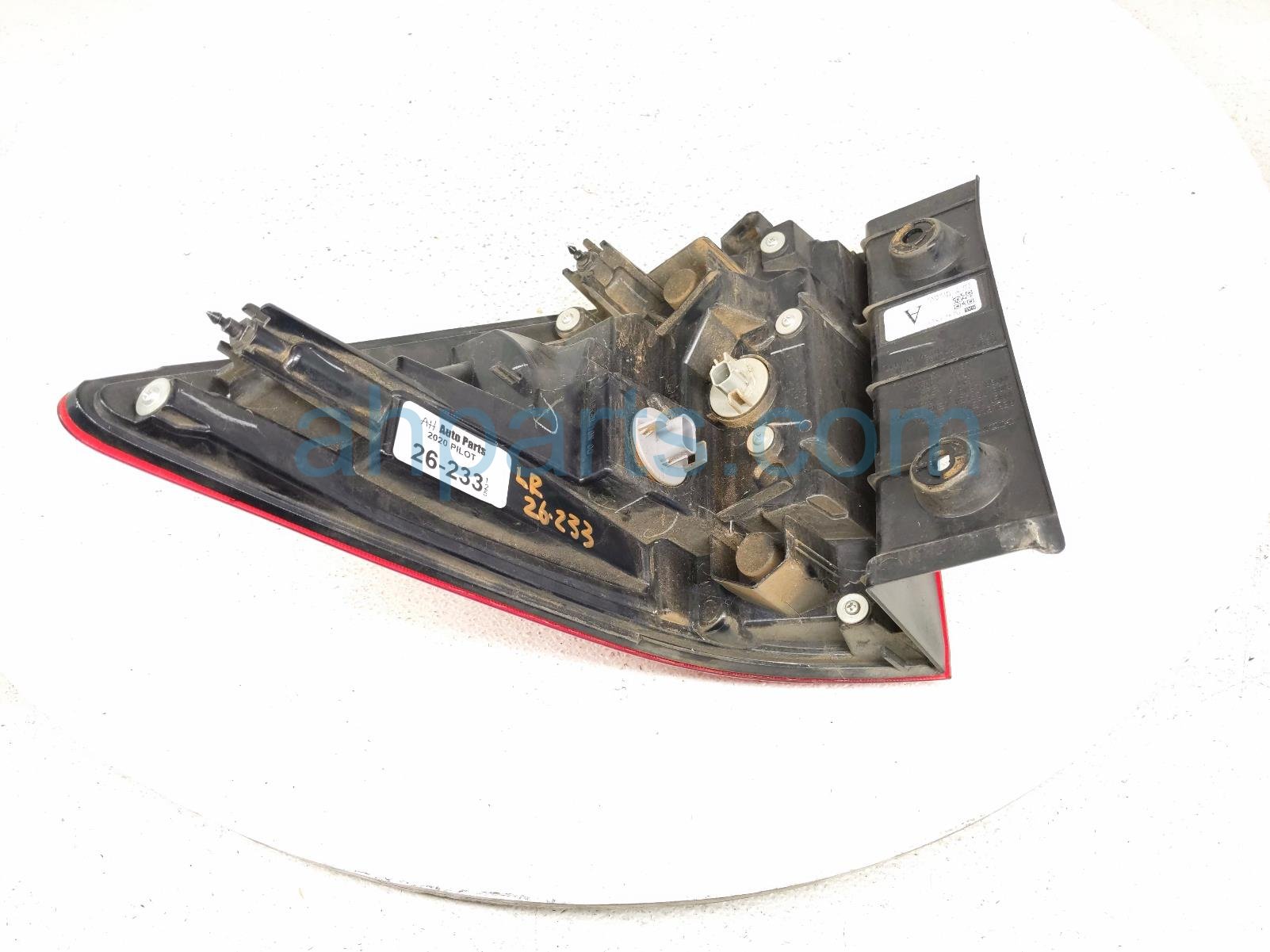 2020 Honda Pilot Light / Rear Driver Tail Lamp (on Body) 33550 TG7 A11 Replacement 2020 Honda Pilot Light / Rear Driver Tail Lamp (on Body) 33550 TG7 A11 Replacement thumbnail