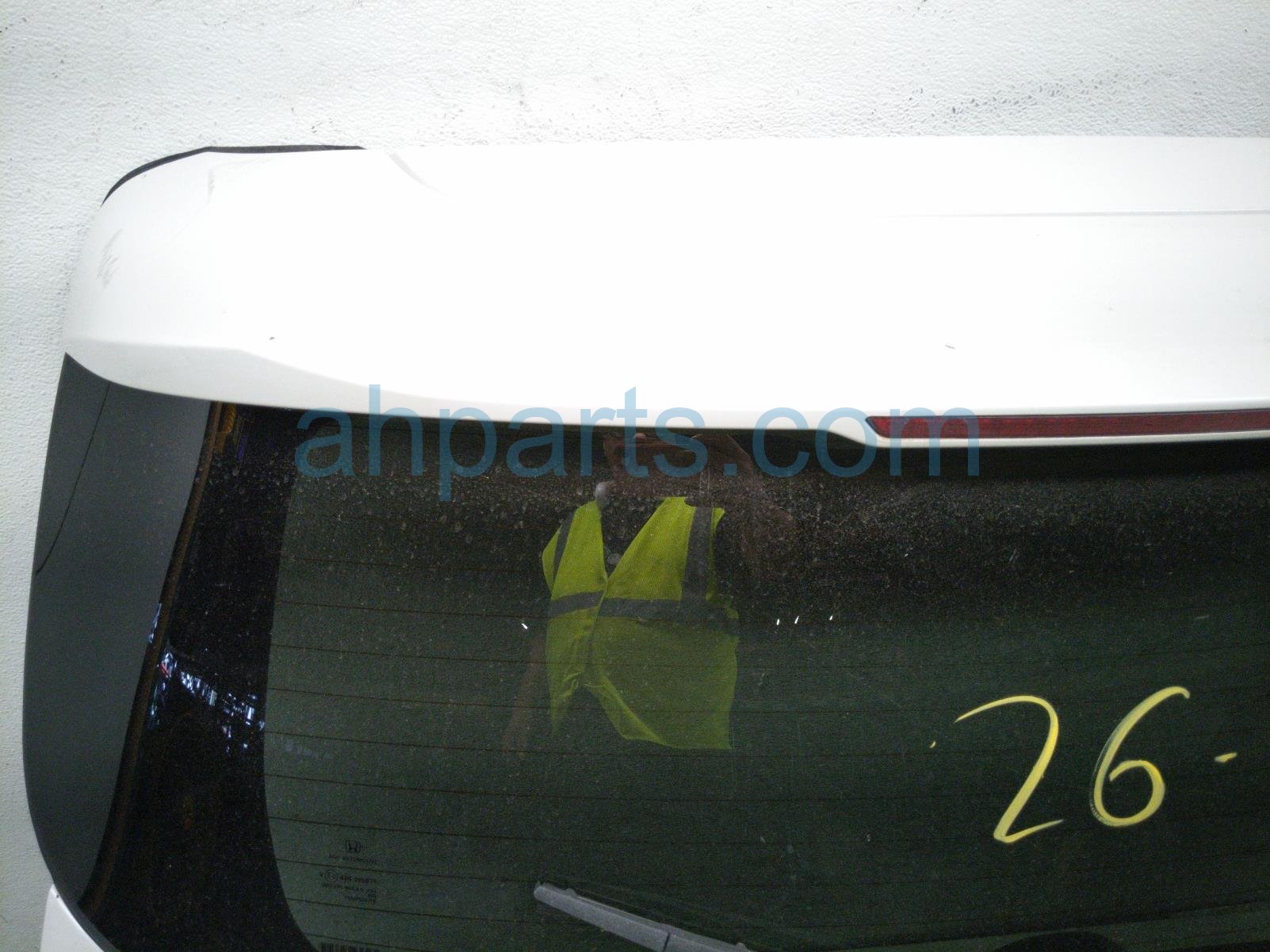 2020 Honda Pilot Deck Trunk Lid Lift Gate / Tail Gate White 68100 TG7 A11ZZ Replacement 2020 Honda Pilot Deck Trunk Lid Lift Gate / Tail Gate White 68100 TG7 A11ZZ Replacement thumbnail