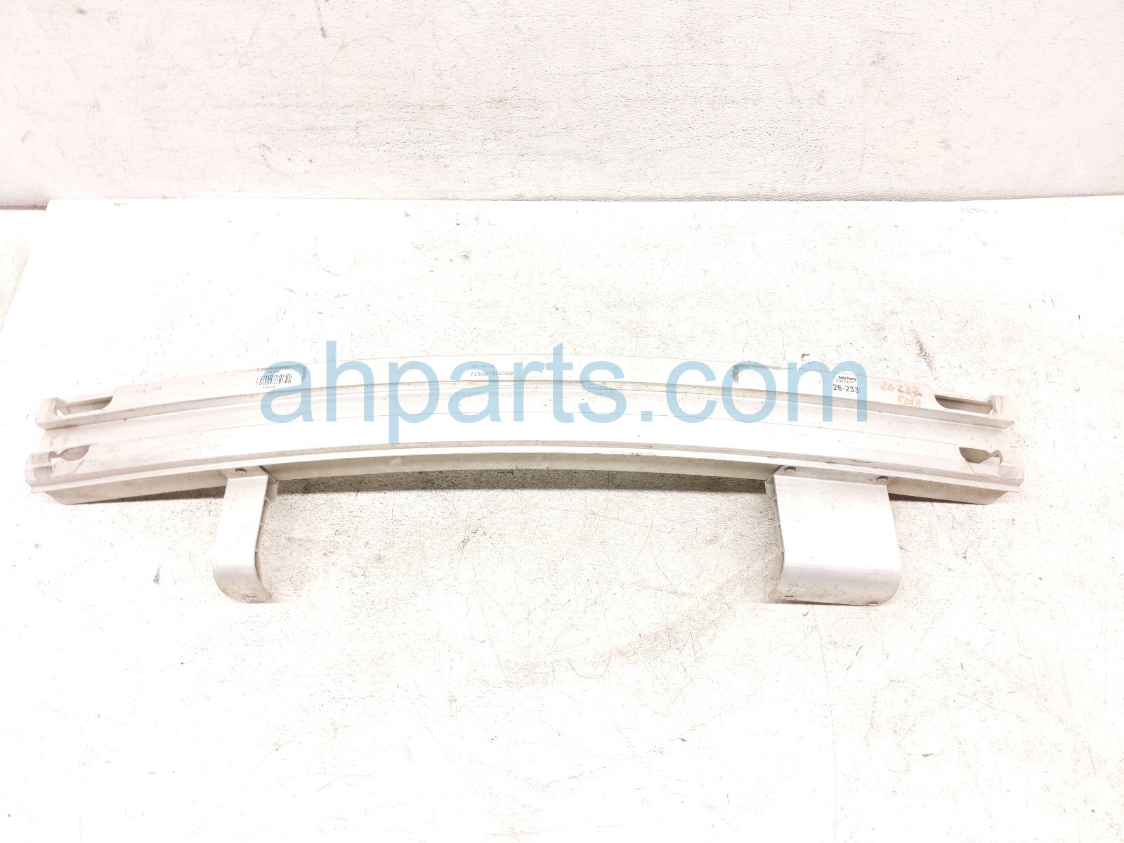 Honda REAR BUMPER REINFORCEMENT BAR