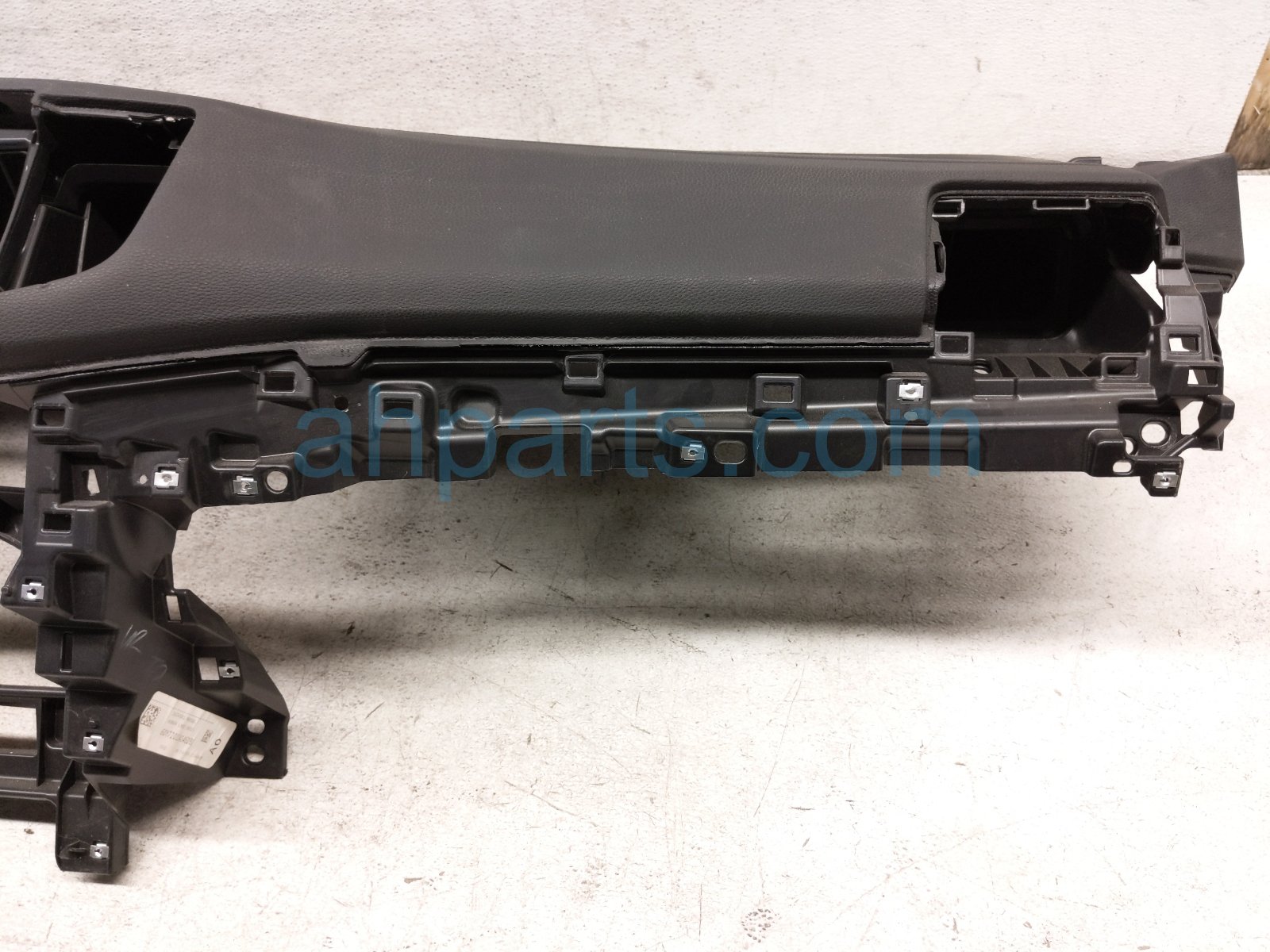 2020 Honda Pilot Dashboard W/ Airbag 77100 TG7 A02ZA Replacement 2020 Honda Pilot Dashboard W/ Airbag 77100 TG7 A02ZA Replacement thumbnail