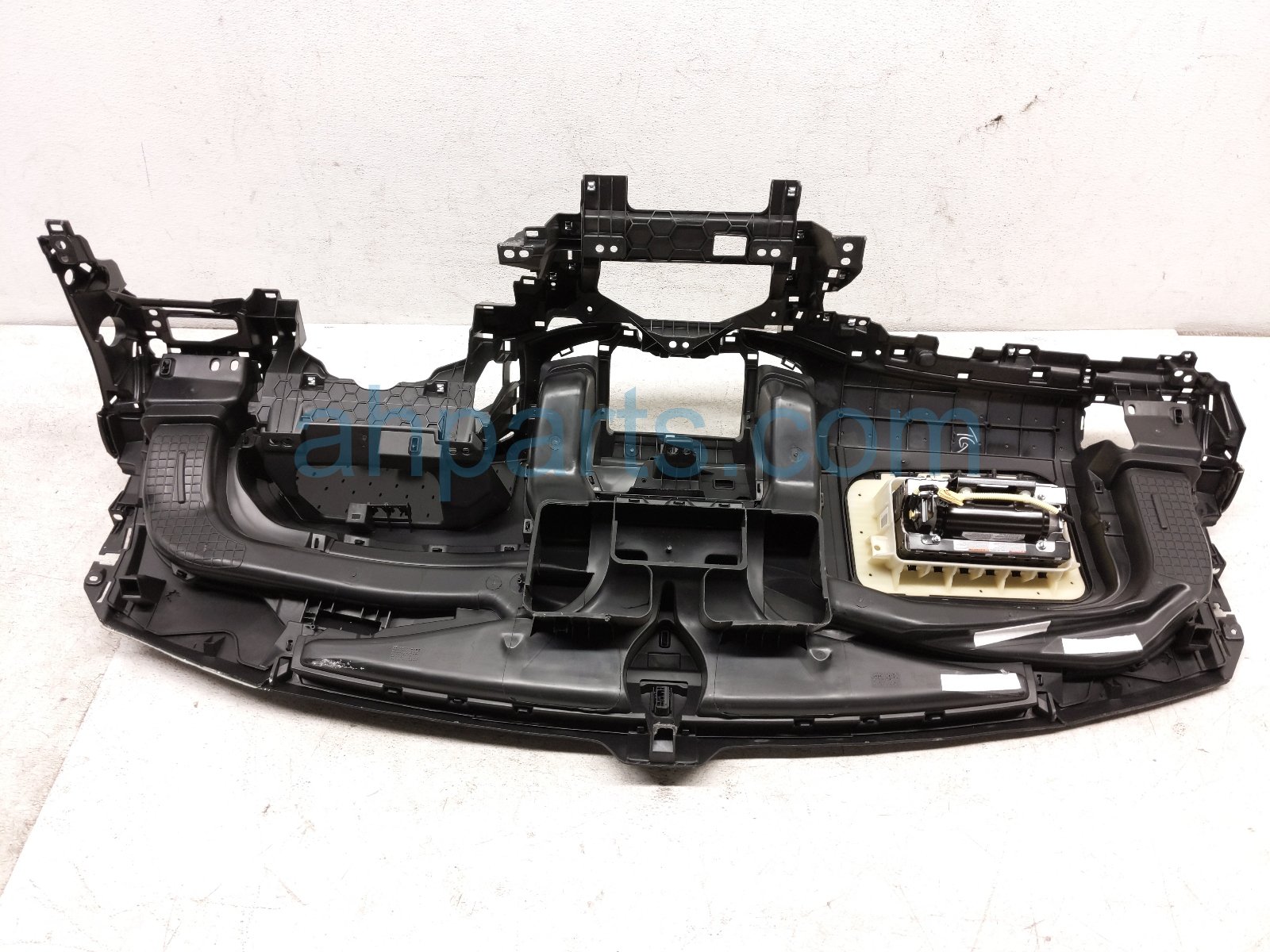 2020 Honda Pilot Dashboard W/ Airbag 77100 TG7 A02ZA Replacement 2020 Honda Pilot Dashboard W/ Airbag 77100 TG7 A02ZA Replacement thumbnail