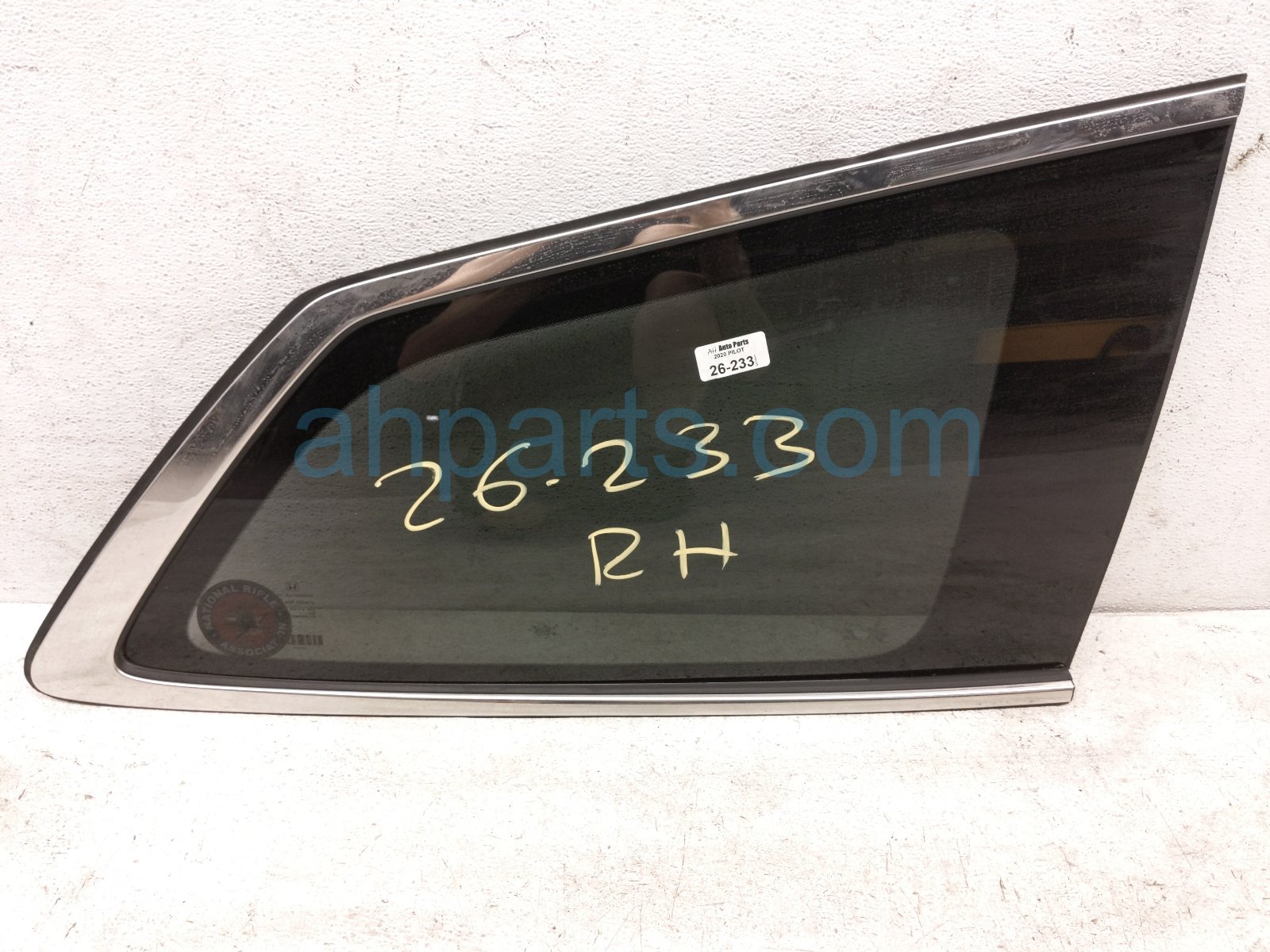 2020 Honda Pilot Passenger Quarter Window Glass 73500 TG7 A21 Replacement 2020 Honda Pilot Passenger Quarter Window Glass 73500 TG7 A21 Replacement thumbnail