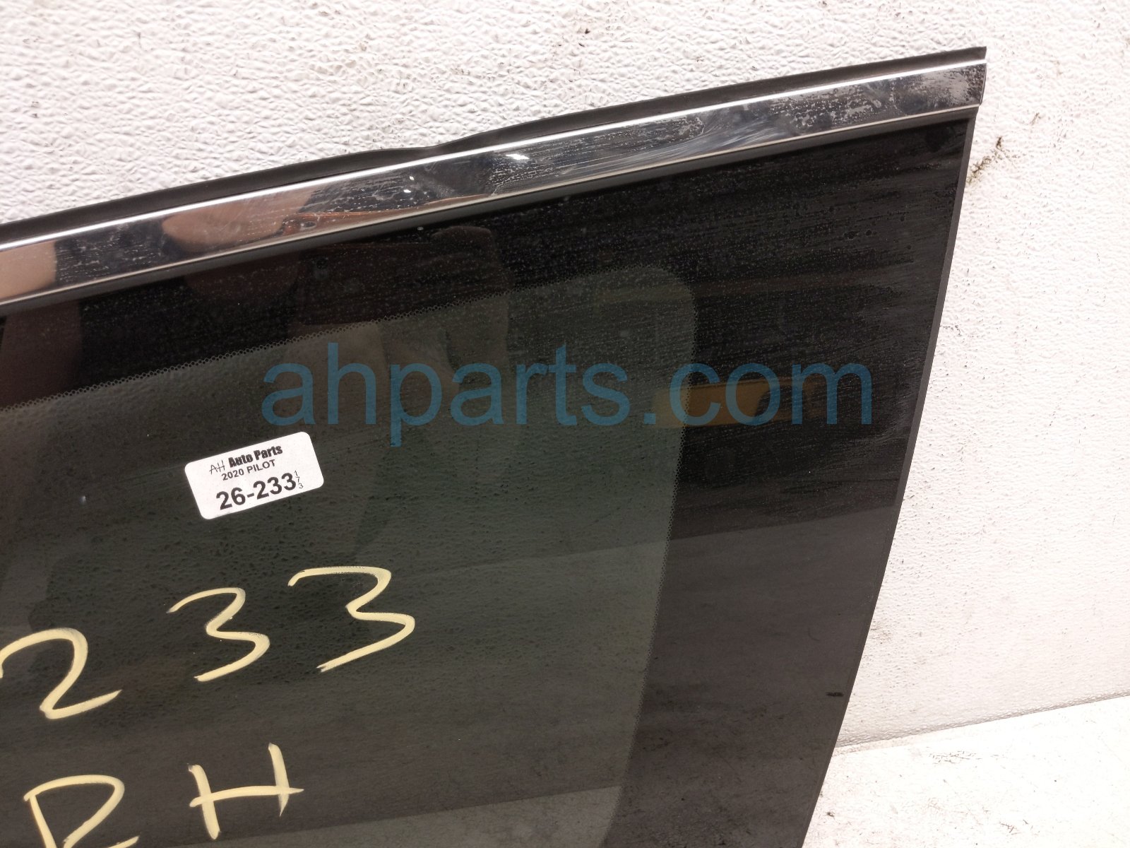 2020 Honda Pilot Passenger Quarter Window Glass 73500 TG7 A21 Replacement 2020 Honda Pilot Passenger Quarter Window Glass 73500 TG7 A21 Replacement thumbnail