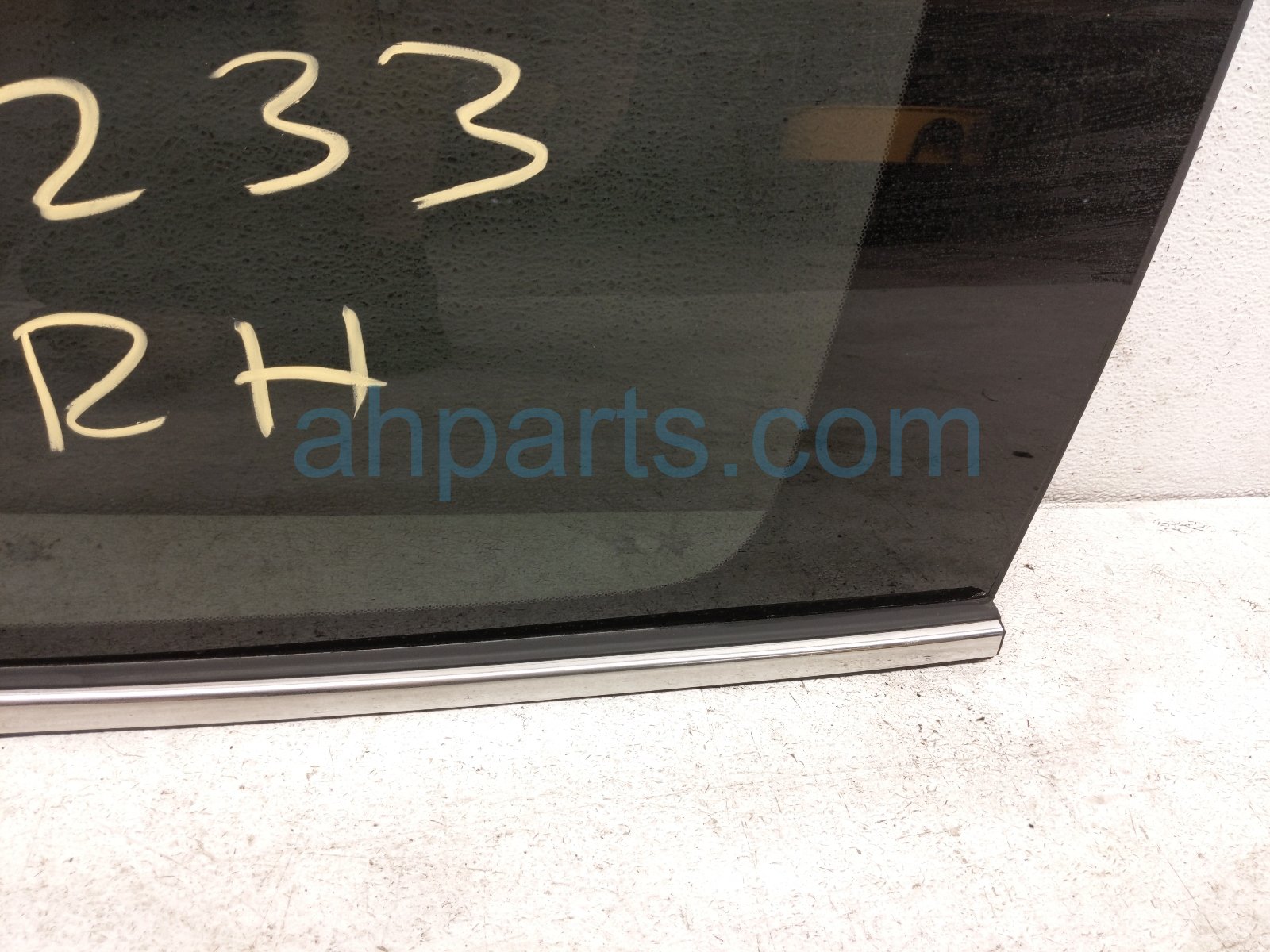 2020 Honda Pilot Passenger Quarter Window Glass 73500 TG7 A21 Replacement 2020 Honda Pilot Passenger Quarter Window Glass 73500 TG7 A21 Replacement thumbnail