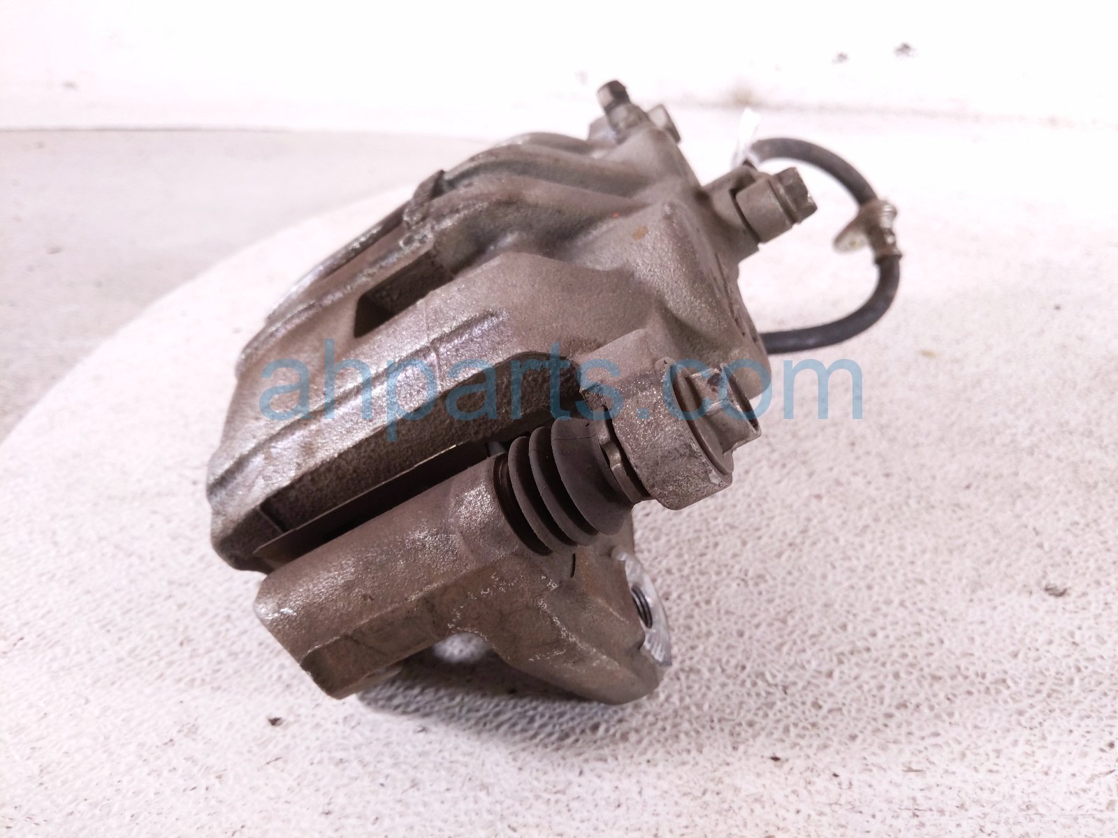 2020 Honda Pilot Core Core Front Passenger Brake Caliper 45018 TZ5 A03 Replacement 2020 Honda Pilot Core Core Front Passenger Brake Caliper 45018 TZ5 A03 Replacement thumbnail
