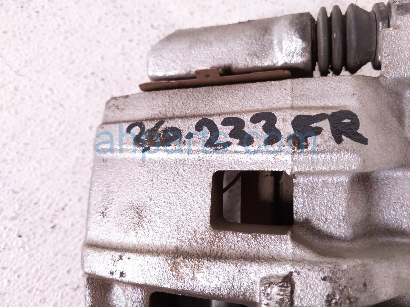 2020 Honda Pilot Core Core Front Passenger Brake Caliper 45018 TZ5 A03 Replacement 2020 Honda Pilot Core Core Front Passenger Brake Caliper 45018 TZ5 A03 Replacement thumbnail