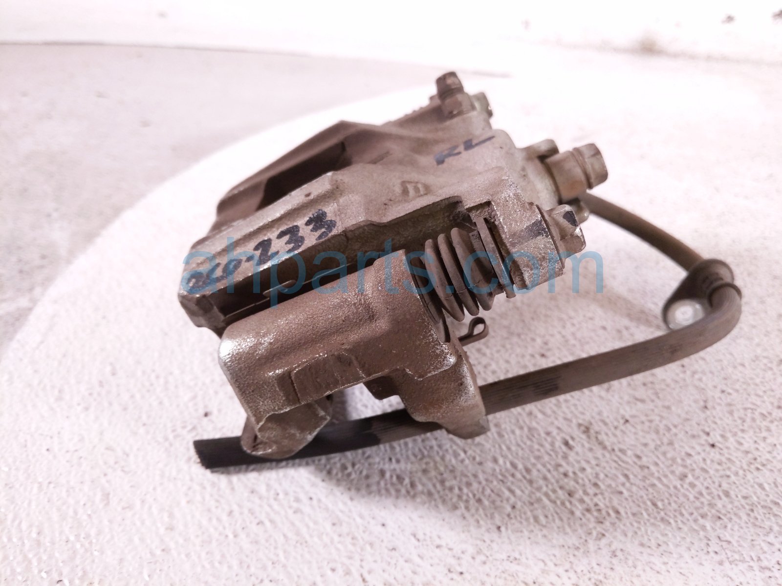 2020 Honda Pilot Core Core Rear Driver Brake Caliper 43019 TZ5 A02 Replacement 2020 Honda Pilot Core Core Rear Driver Brake Caliper 43019 TZ5 A02 Replacement thumbnail