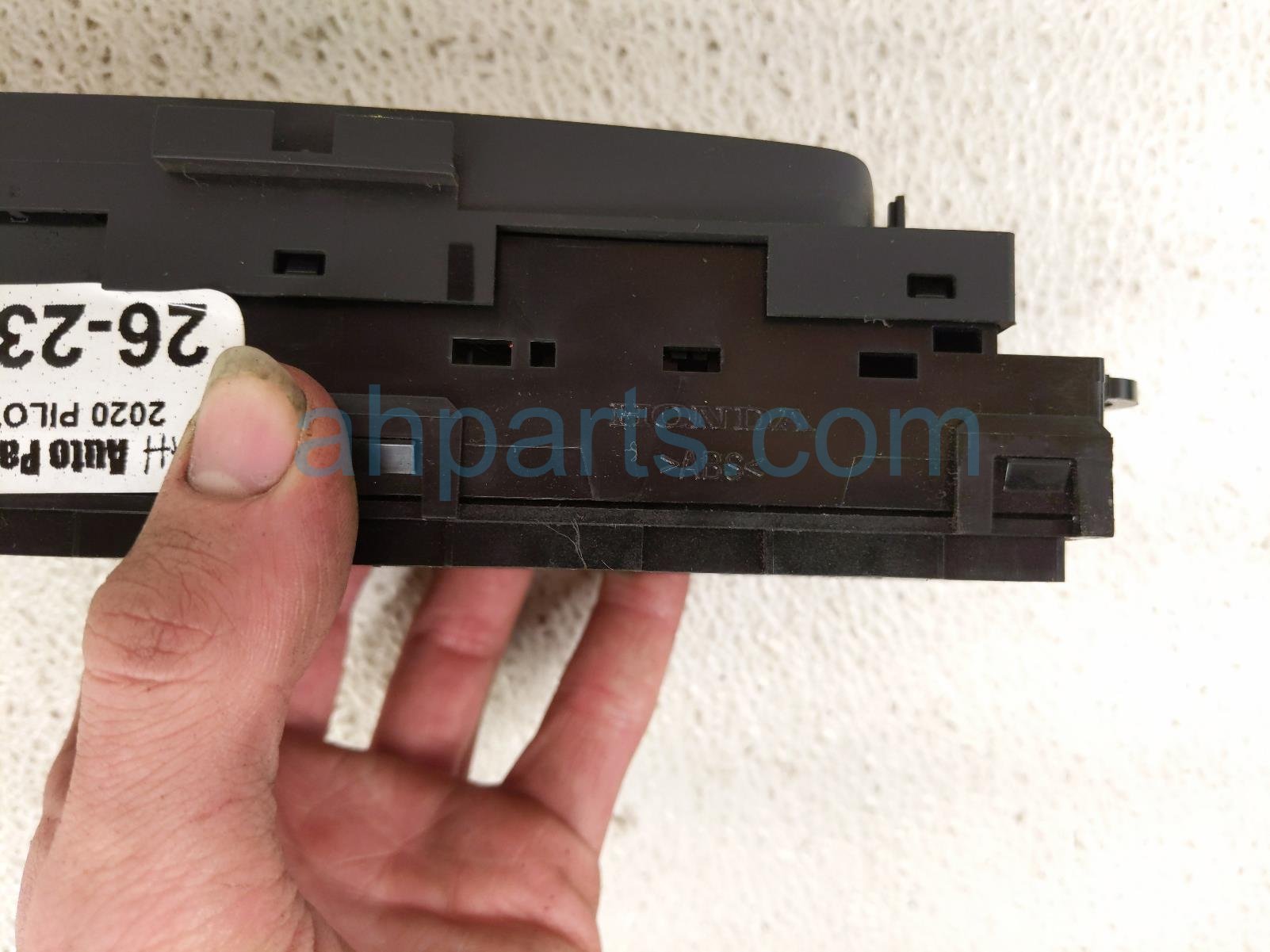 2020 Honda Pilot Temperature Climate Heater/ac Control(on Dash) 79600 TG7 A93 Replacement 2020 Honda Pilot Temperature Climate Heater/ac Control(on Dash) 79600 TG7 A93 Replacement thumbnail