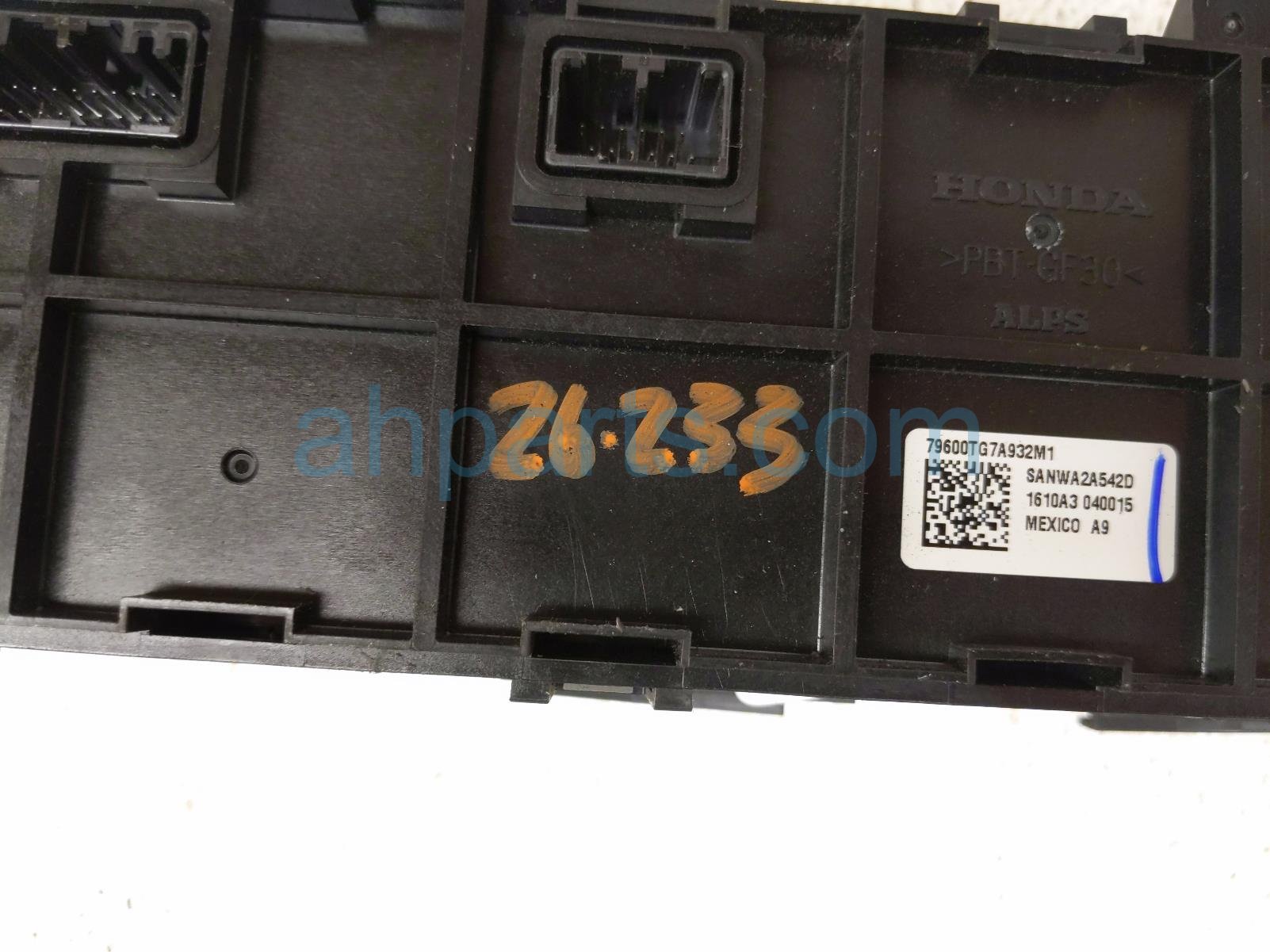 2020 Honda Pilot Temperature Climate Heater/ac Control(on Dash) 79600 TG7 A93 Replacement 2020 Honda Pilot Temperature Climate Heater/ac Control(on Dash) 79600 TG7 A93 Replacement thumbnail