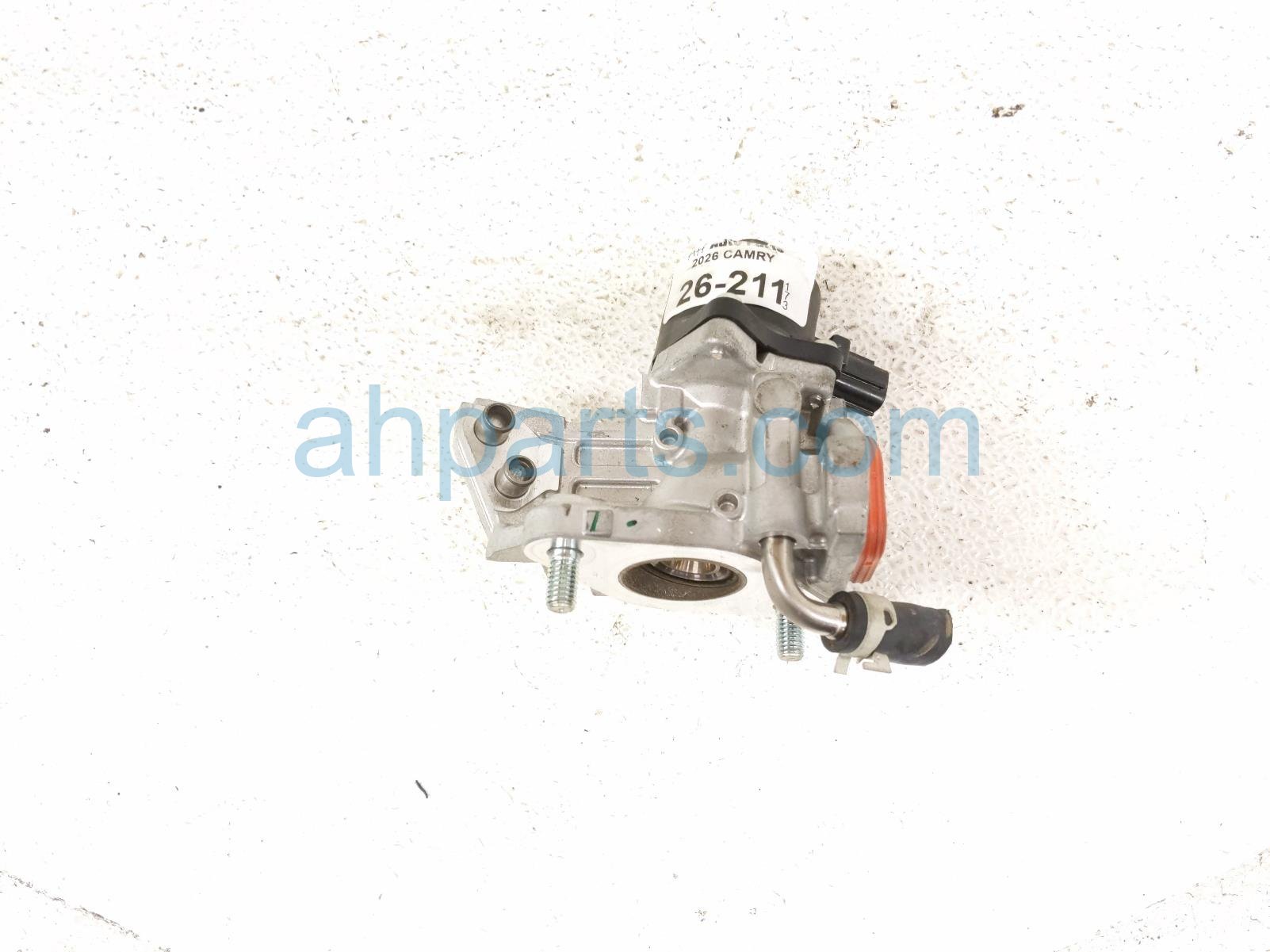 Toyota EGR VALVE ASSY - 2.5L FWD