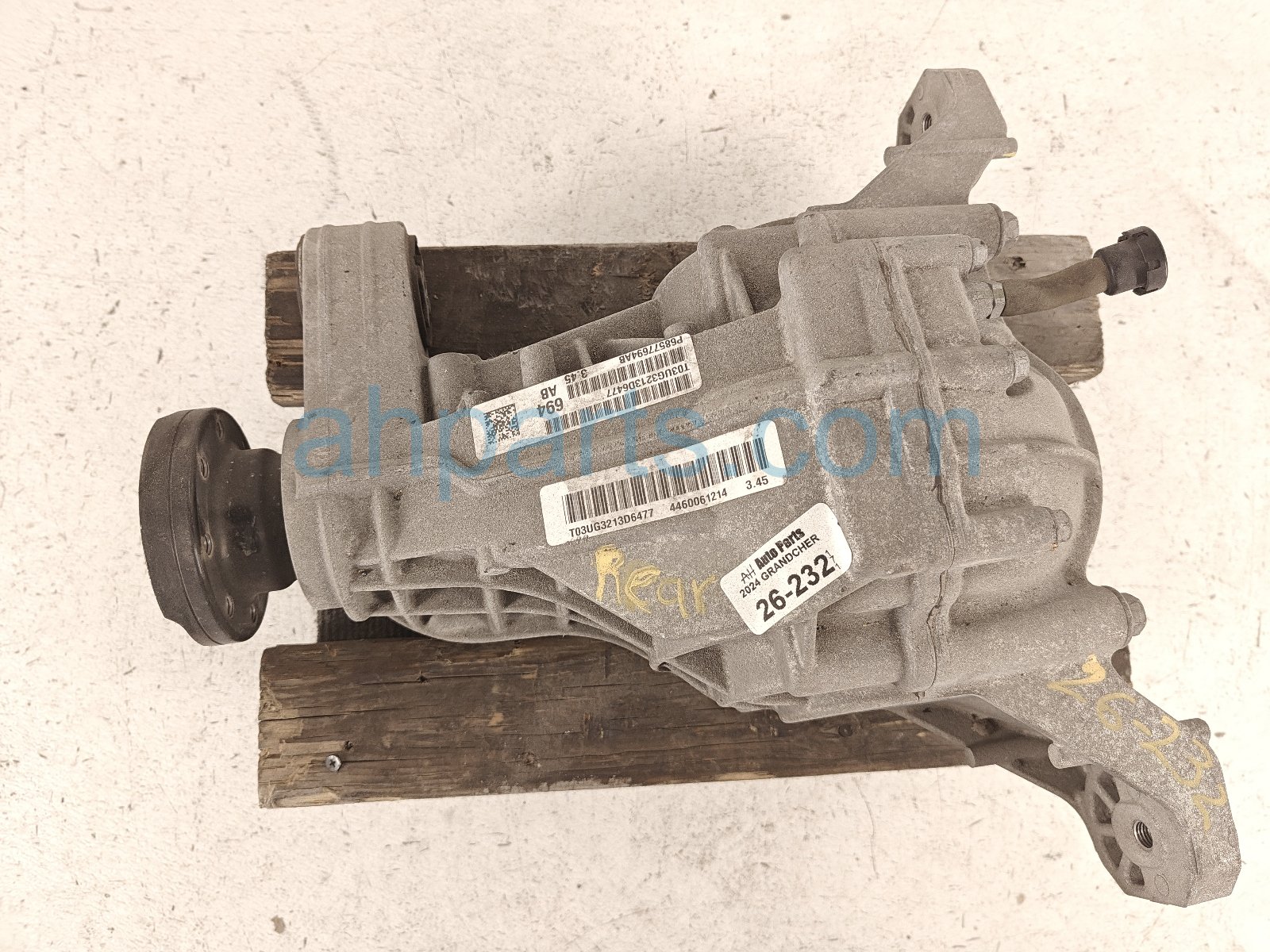 2024 Jeep Grand Cherokee Rear Differential W/ Axles 46k Mil 68378937AB Replacement 2024 Jeep Grand Cherokee Rear Differential W/ Axles 46k Mil 68378937AB Replacement