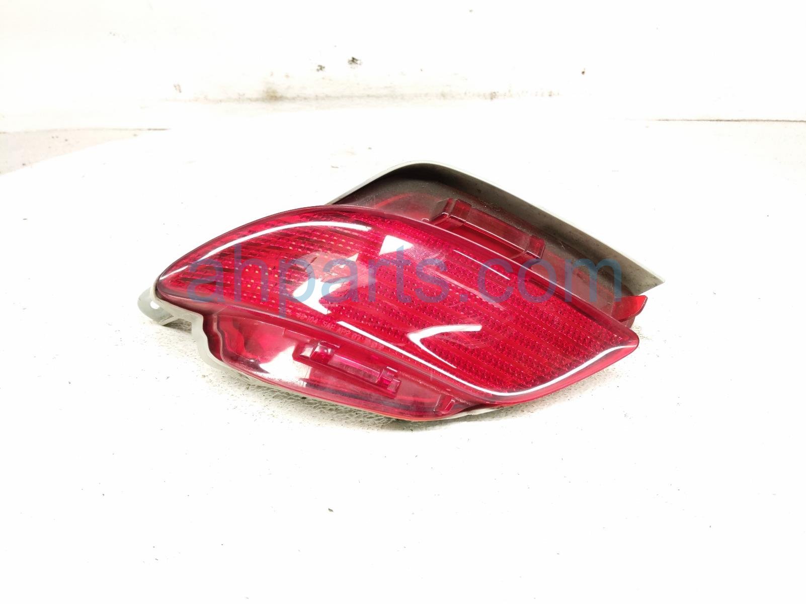 2015 Lexus Rx350 Side Marker / Light Rear Driver Bumper Reflector Lamp 81490 48030 Replacement 2015 Lexus Rx350 Side Marker / Light Rear Driver Bumper Reflector Lamp 81490 48030 Replacement thumbnail