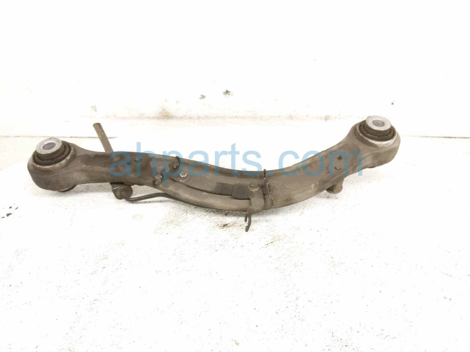 2020 Land Rover Range Rover Sport Rear Driver Forward Upper Control Arm LR161274 Replacement 2020 Land Rover Range Rover Sport Rear Driver Forward Upper Control Arm LR161274 Replacement thumbnail