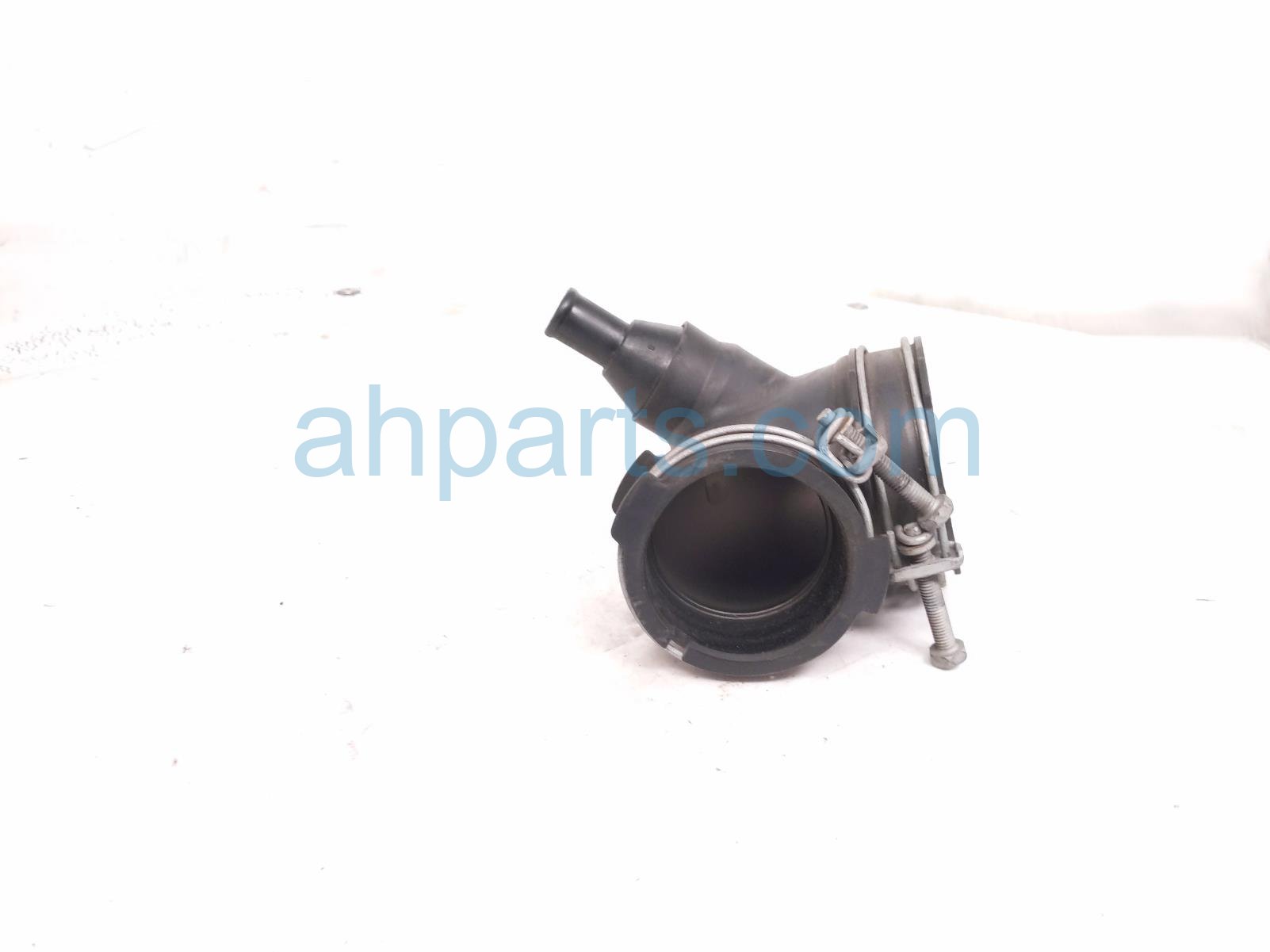 2014 Toyota Prius Intake Air Cleaner Inlet Tube 1.8l 17881 37120 Replacement 2014 Toyota Prius Intake Air Cleaner Inlet Tube 1.8l 17881 37120 Replacement thumbnail