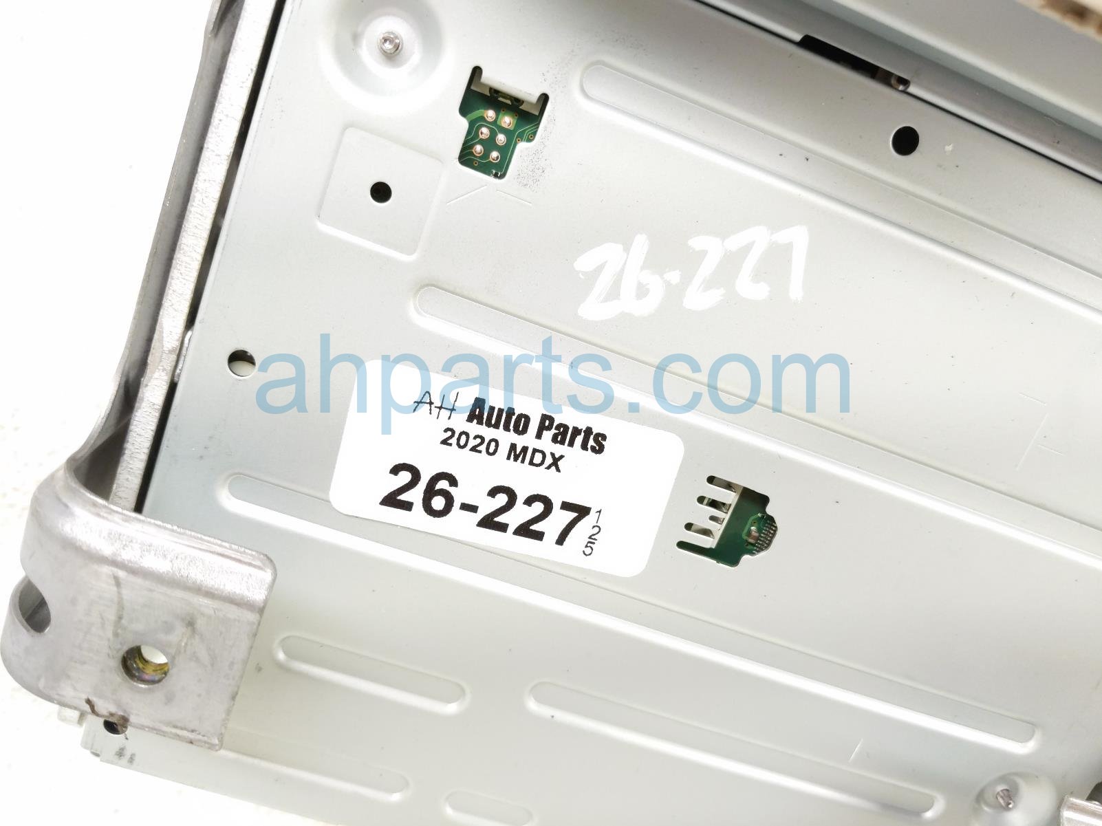 2020 Acura MDX Radio Receiver & Nav Display Screen 39540 TZ5 B640 M1 Replacement 2020 Acura MDX Radio Receiver & Nav Display Screen 39540 TZ5 B640 M1 Replacement thumbnail