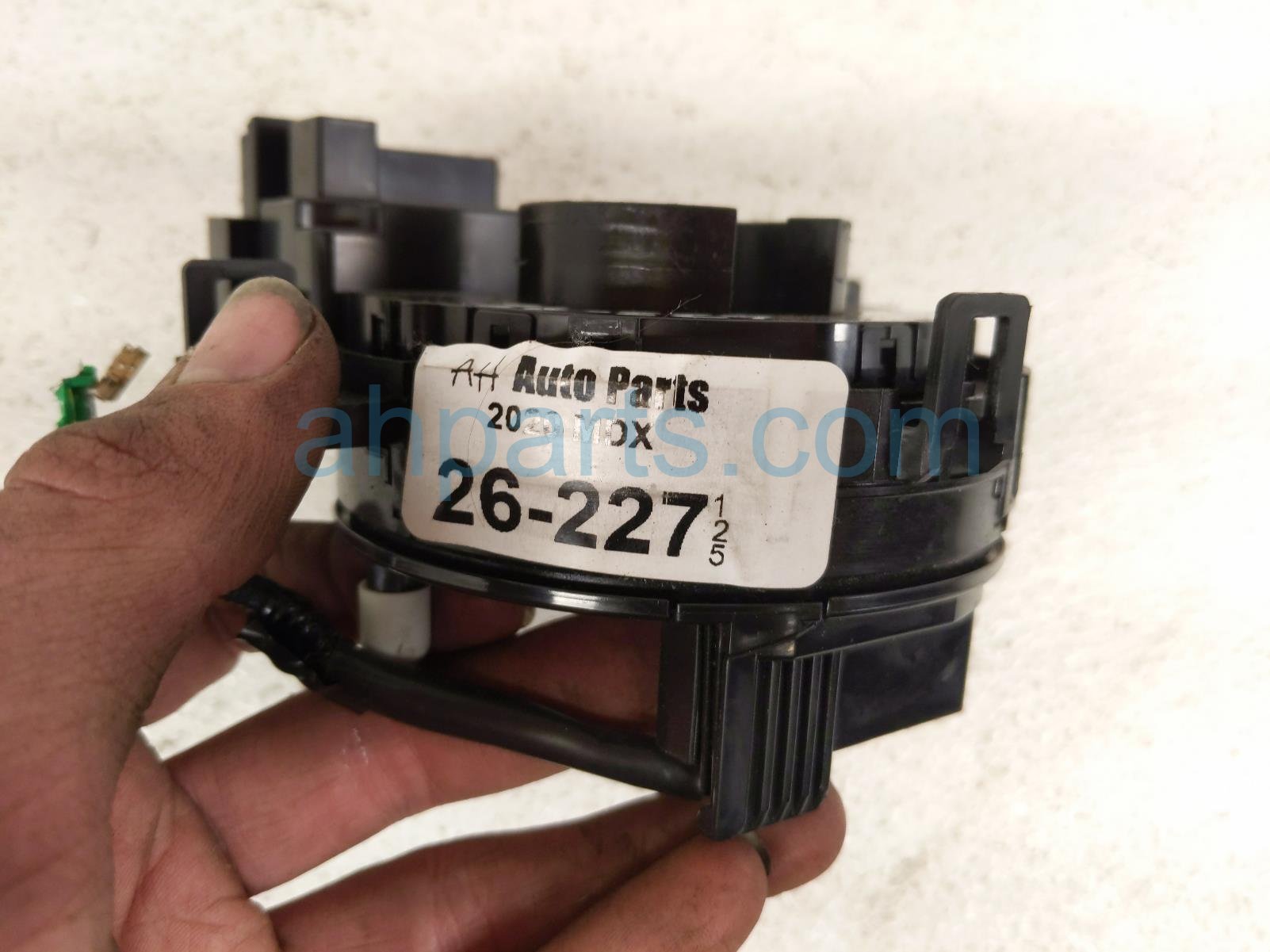 2020 Acura MDX Clockspring Reel Assy 3.5l At Fwd 77900 T5R A12 Replacement 2020 Acura MDX Clockspring Reel Assy 3.5l At Fwd 77900 T5R A12 Replacement thumbnail
