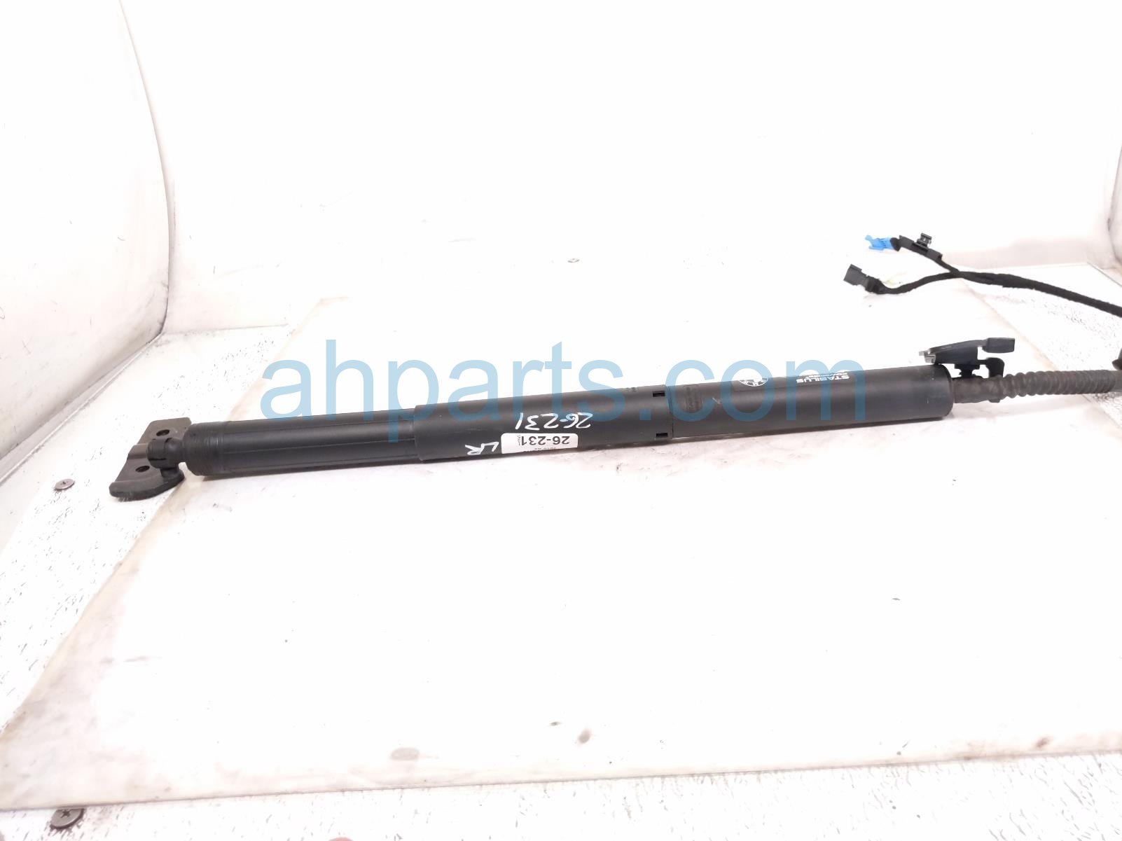 2018 BMW X5 Rear Driver Power Liftgate Strut 51 24 7 294 469 Replacement 2018 BMW X5 Rear Driver Power Liftgate Strut 51 24 7 294 469 Replacement thumbnail