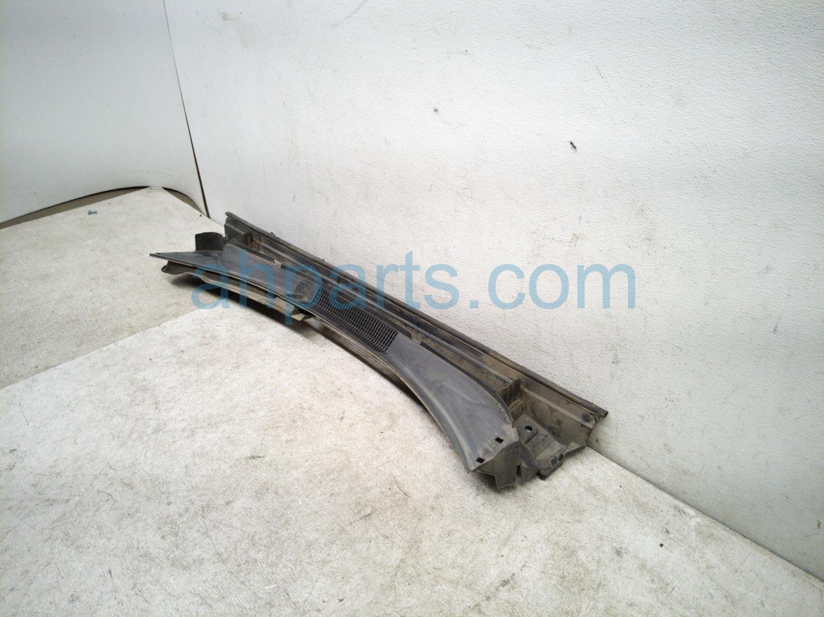 2024 Toyota Rav 4 Cover Windshield Cowl Vent Grille Panel 55708 0R050 Replacement 2024 Toyota Rav 4 Cover Windshield Cowl Vent Grille Panel 55708 0R050 Replacement thumbnail