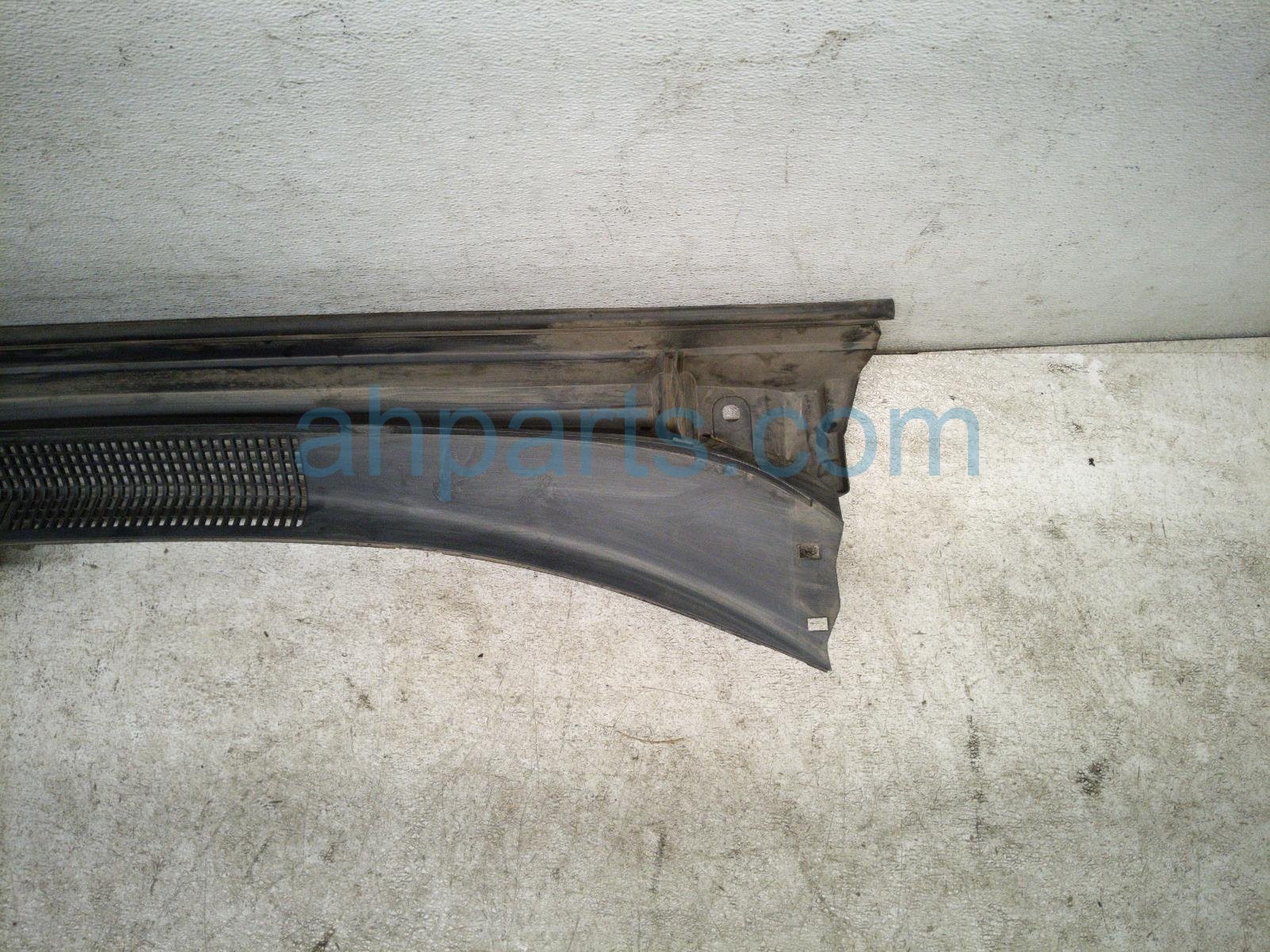 2024 Toyota Rav 4 Cover Windshield Cowl Vent Grille Panel 55708 0R050 Replacement 2024 Toyota Rav 4 Cover Windshield Cowl Vent Grille Panel 55708 0R050 Replacement thumbnail