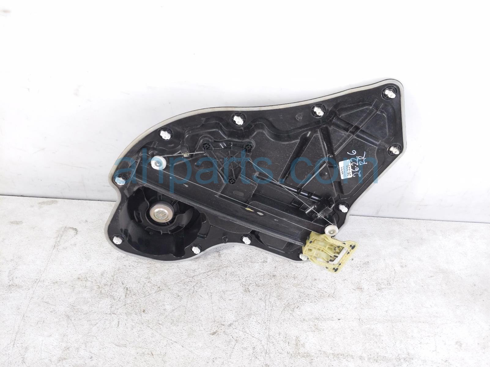 2020 Ford Explorer Rear Passenger Window Regulator & Motor LB5Z 5827008 A Replacement 2020 Ford Explorer Rear Passenger Window Regulator & Motor LB5Z 5827008 A Replacement thumbnail