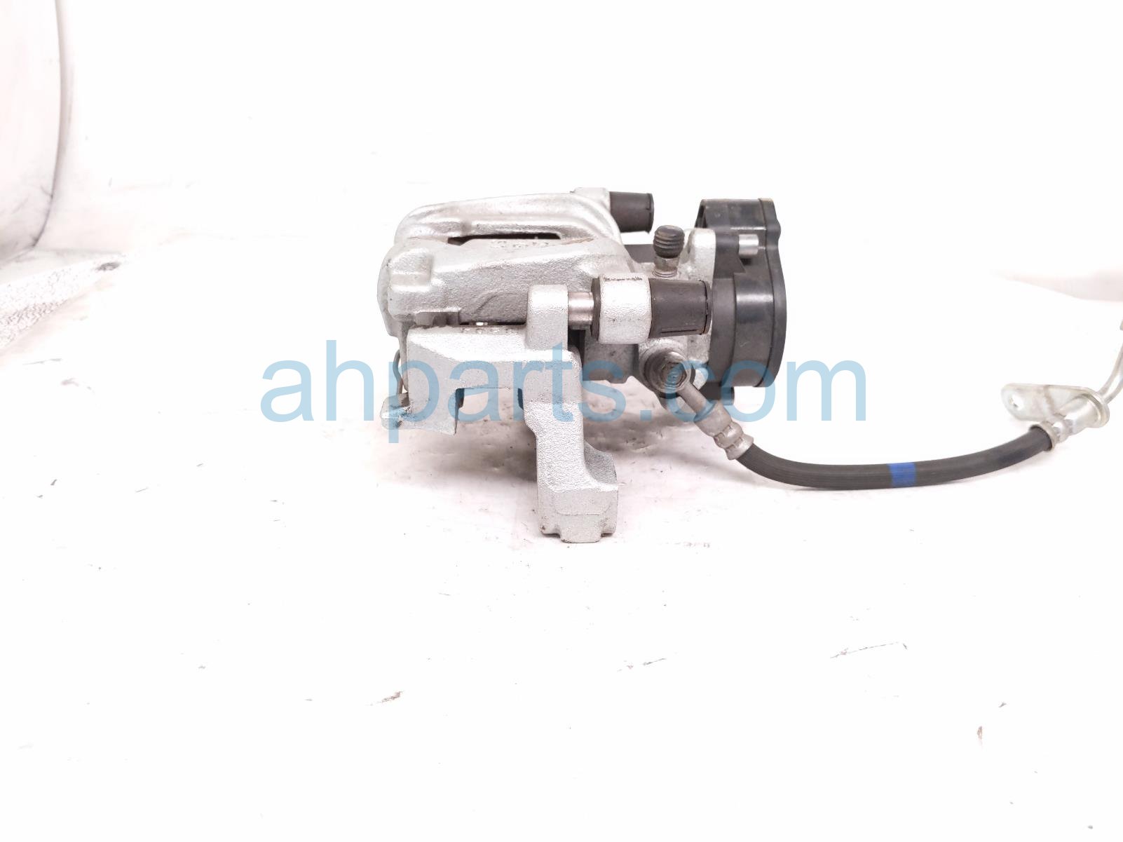 2025 Subaru Forester Rear Passenger Brake Caliper 26692SL000 Replacement 2025 Subaru Forester Rear Passenger Brake Caliper 26692SL000 Replacement thumbnail