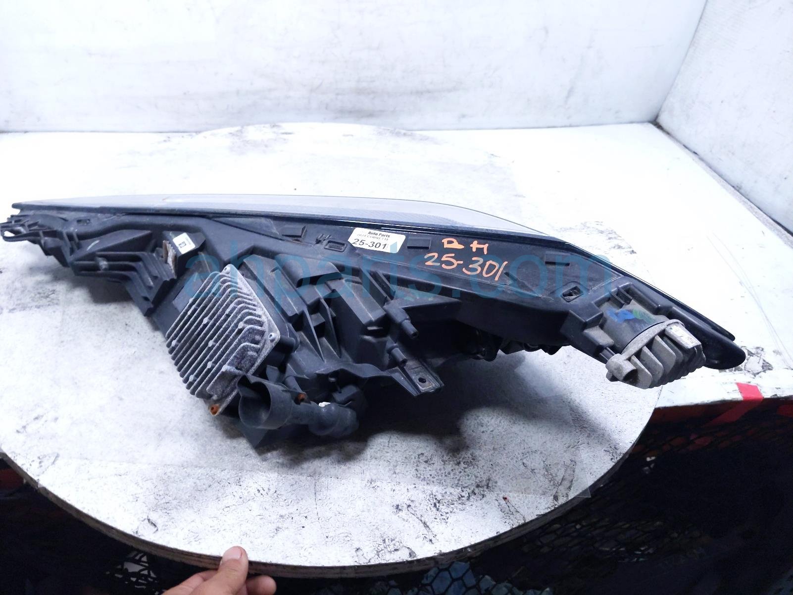 2024 Chevy Corvette Headlight Passenger Headlamp / Light 85869243 Replacement 2024 Chevy Corvette Headlight Passenger Headlamp / Light 85869243 Replacement thumbnail