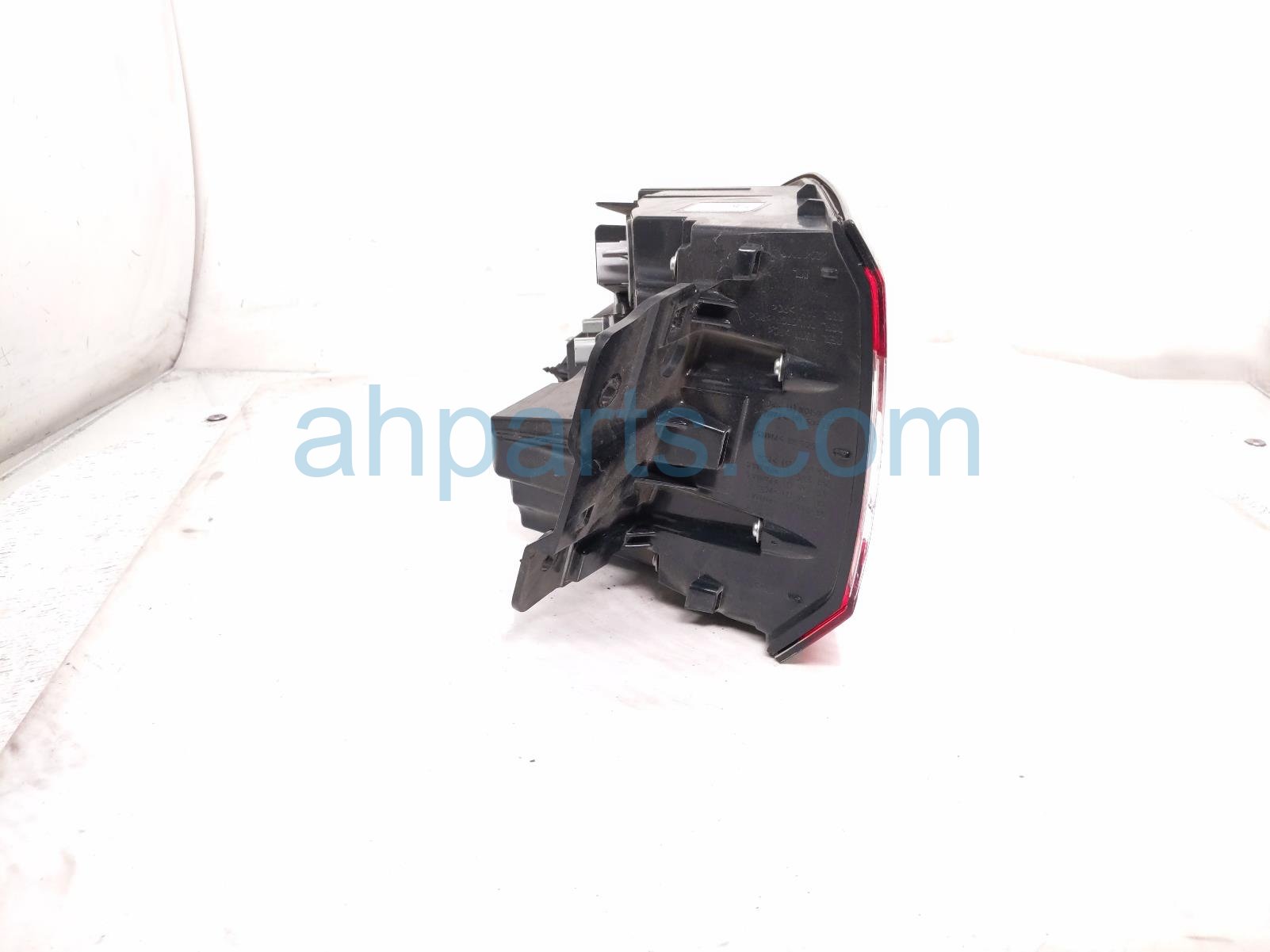 2024 Honda Pilot Light / Rear Driver Tail Lamp (on Body) 33550 T90 A01 Replacement 2024 Honda Pilot Light / Rear Driver Tail Lamp (on Body) 33550 T90 A01 Replacement thumbnail