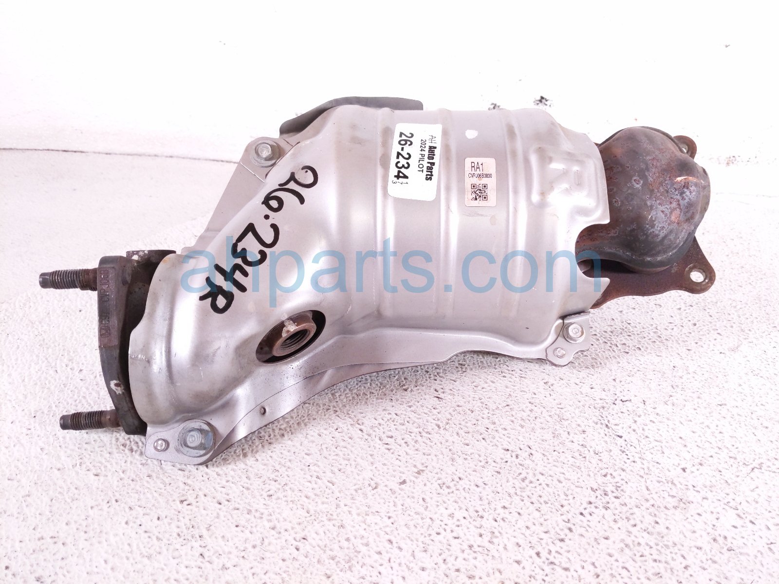 2024 Honda Pilot Rear Exhaust Manifold 18280 6FB A11 Replacement 2024 Honda Pilot Rear Exhaust Manifold 18280 6FB A11 Replacement thumbnail