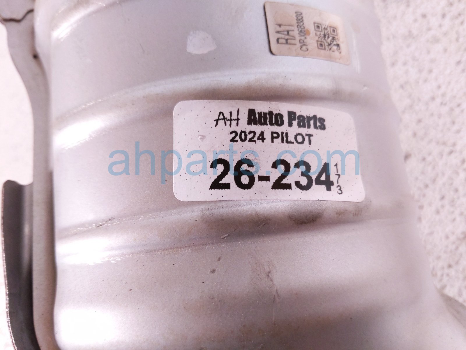 2024 Honda Pilot Rear Exhaust Manifold 18280 6FB A11 Replacement 2024 Honda Pilot Rear Exhaust Manifold 18280 6FB A11 Replacement thumbnail
