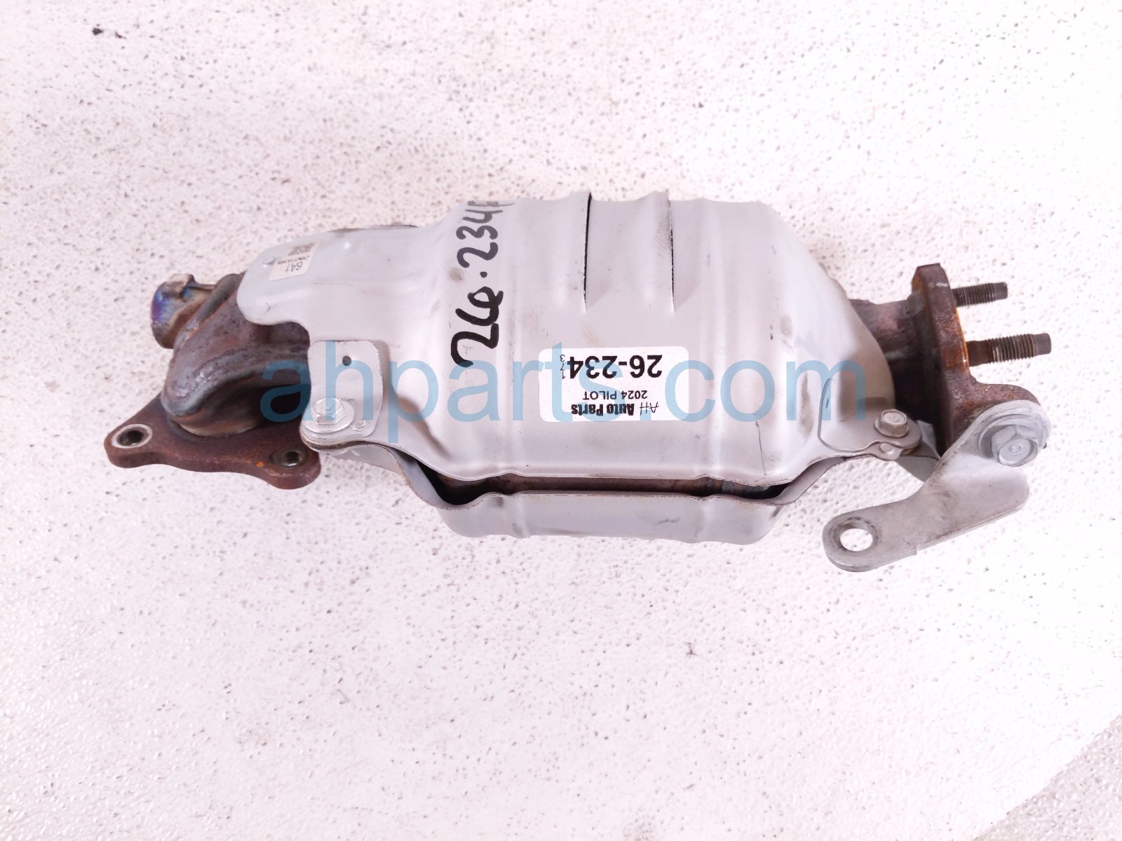 2024 Honda Pilot Front Exhaust Manifold 18180 6FB A10 Replacement 2024 Honda Pilot Front Exhaust Manifold 18180 6FB A10 Replacement thumbnail