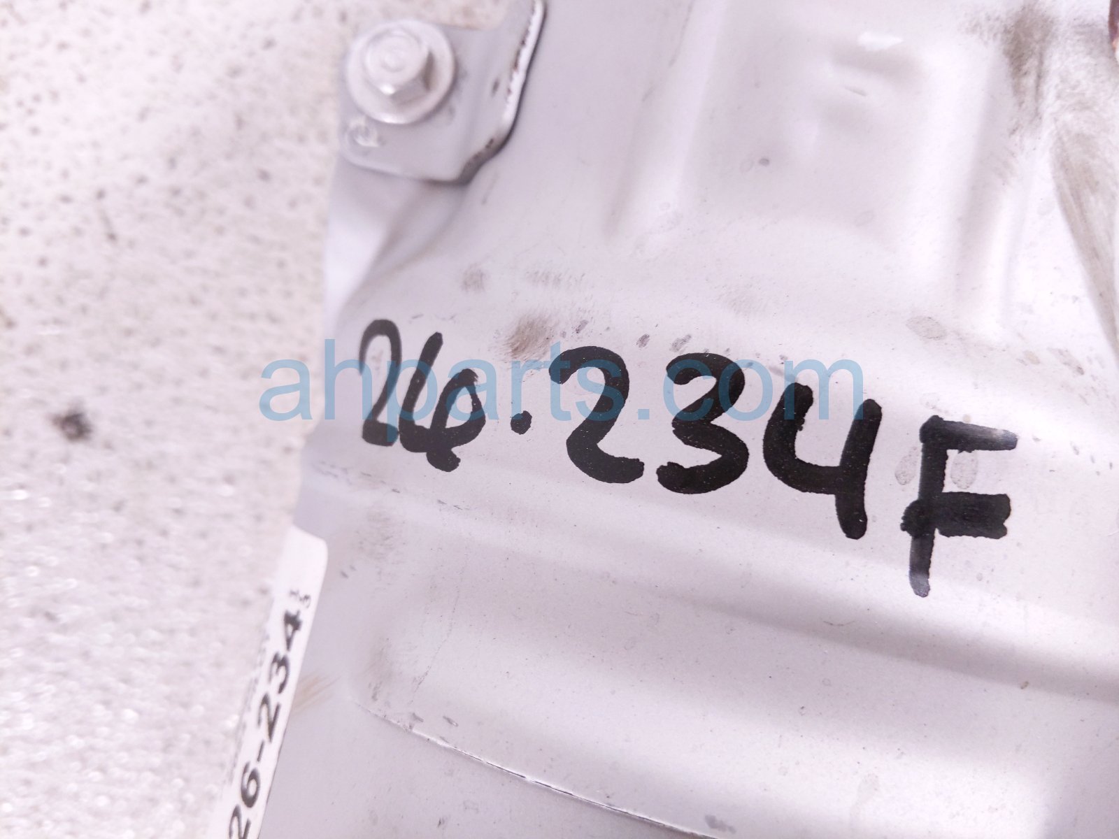 2024 Honda Pilot Front Exhaust Manifold 18180 6FB A10 Replacement 2024 Honda Pilot Front Exhaust Manifold 18180 6FB A10 Replacement thumbnail