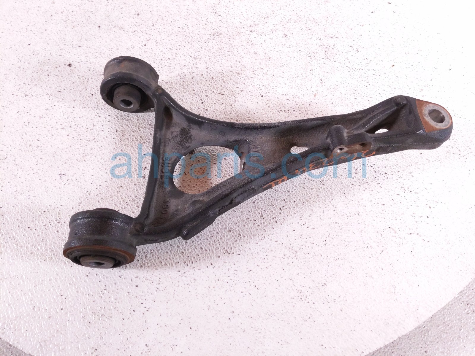 2024 Honda Pilot Rear Driver Upper Control Arm 52520 T90 A02 Replacement 2024 Honda Pilot Rear Driver Upper Control Arm 52520 T90 A02 Replacement thumbnail