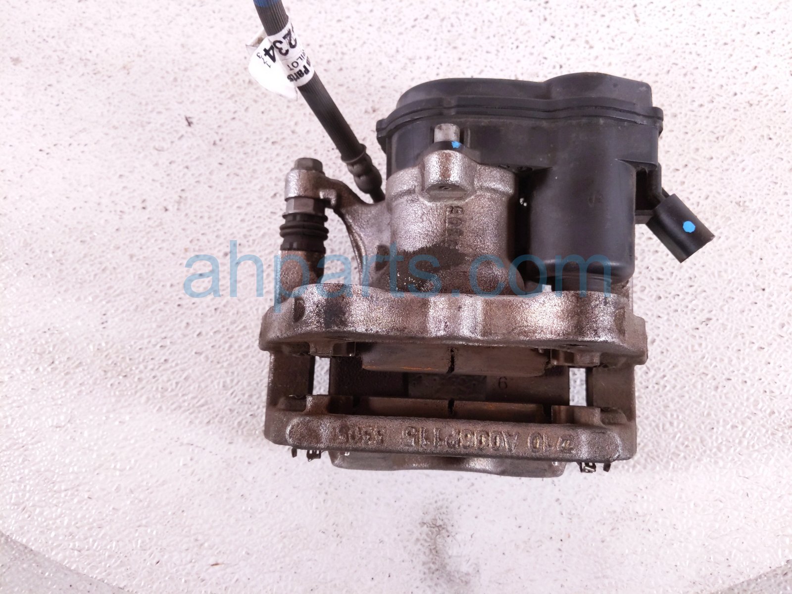 2024 Honda Pilot Core Core Rear Passenger Brake Caliper 43016 TYA A00 Replacement 2024 Honda Pilot Core Core Rear Passenger Brake Caliper 43016 TYA A00 Replacement thumbnail